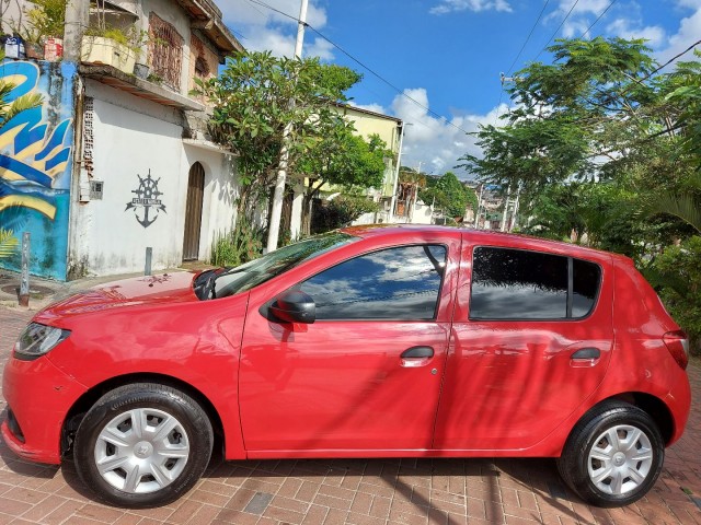 RENAULT SANDERO