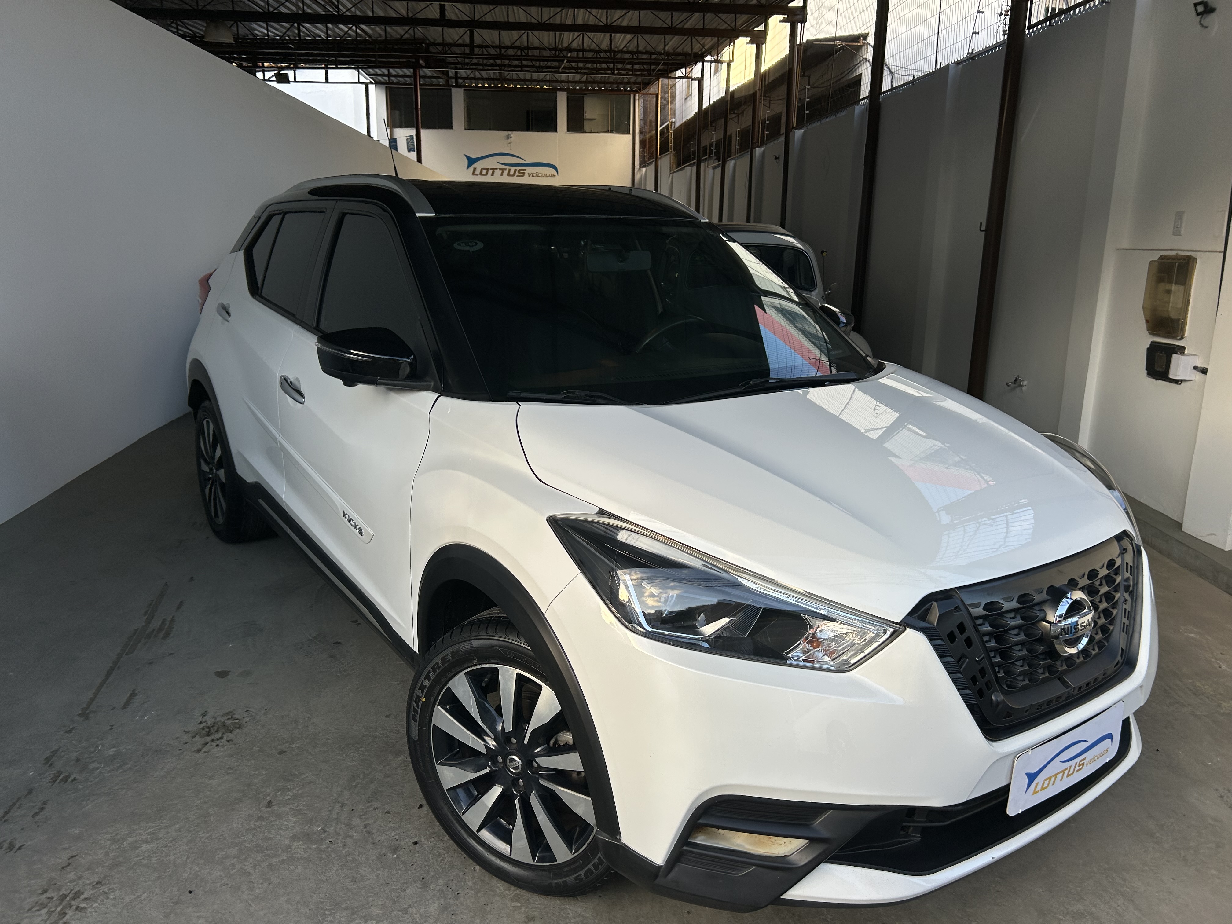 NISSAN kicks sl cvt