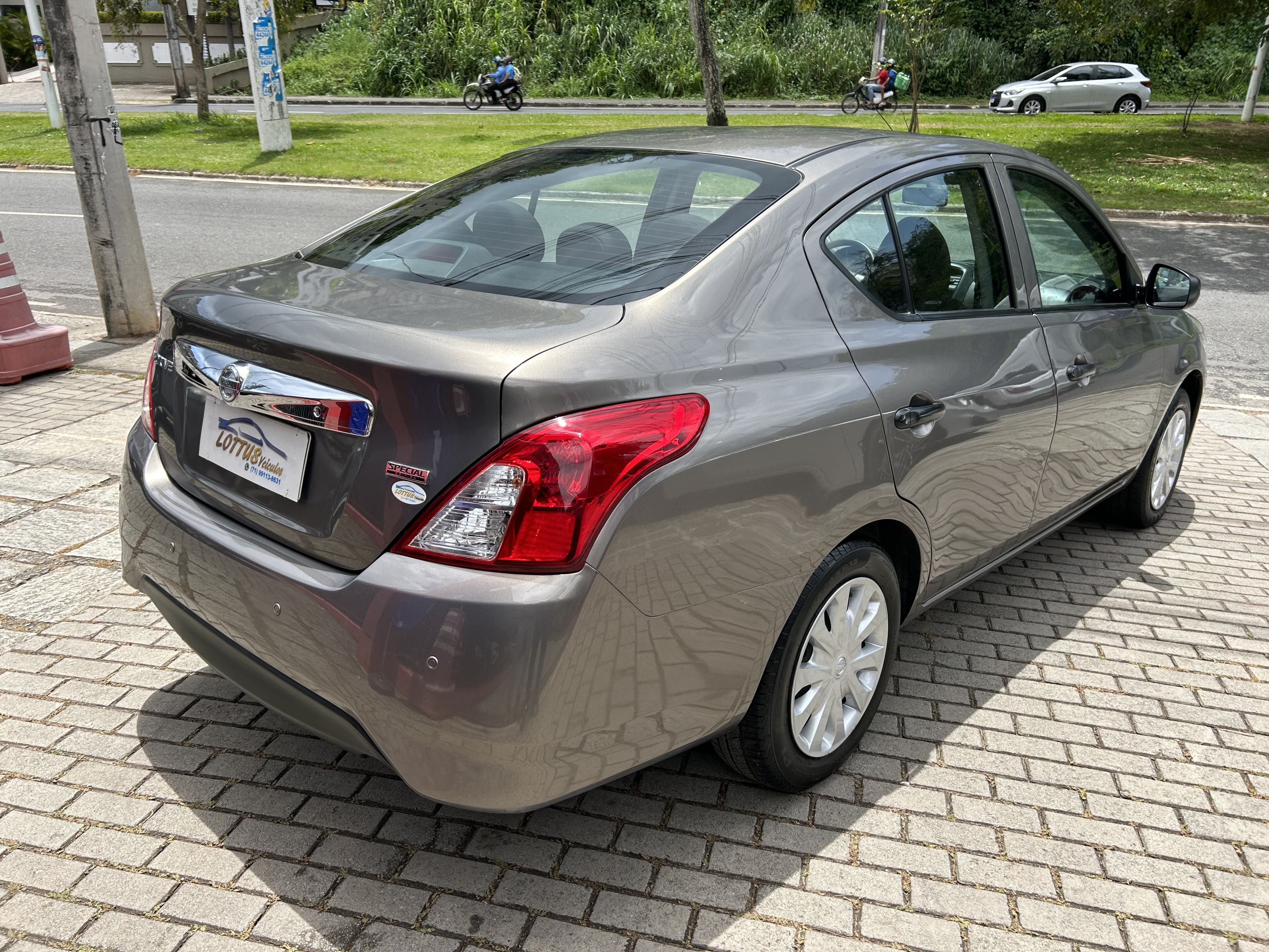 NISSAN versa 16sl cvt