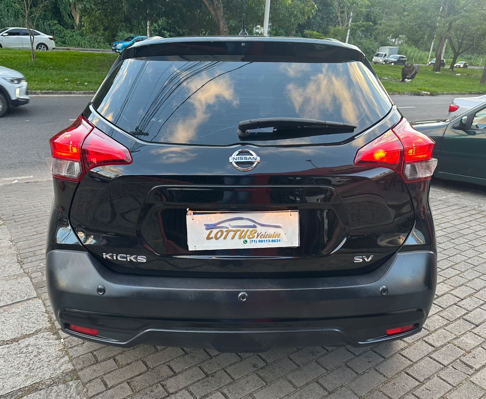 NISSAN kicks sv cvt 1.6 16v flex 5p aut