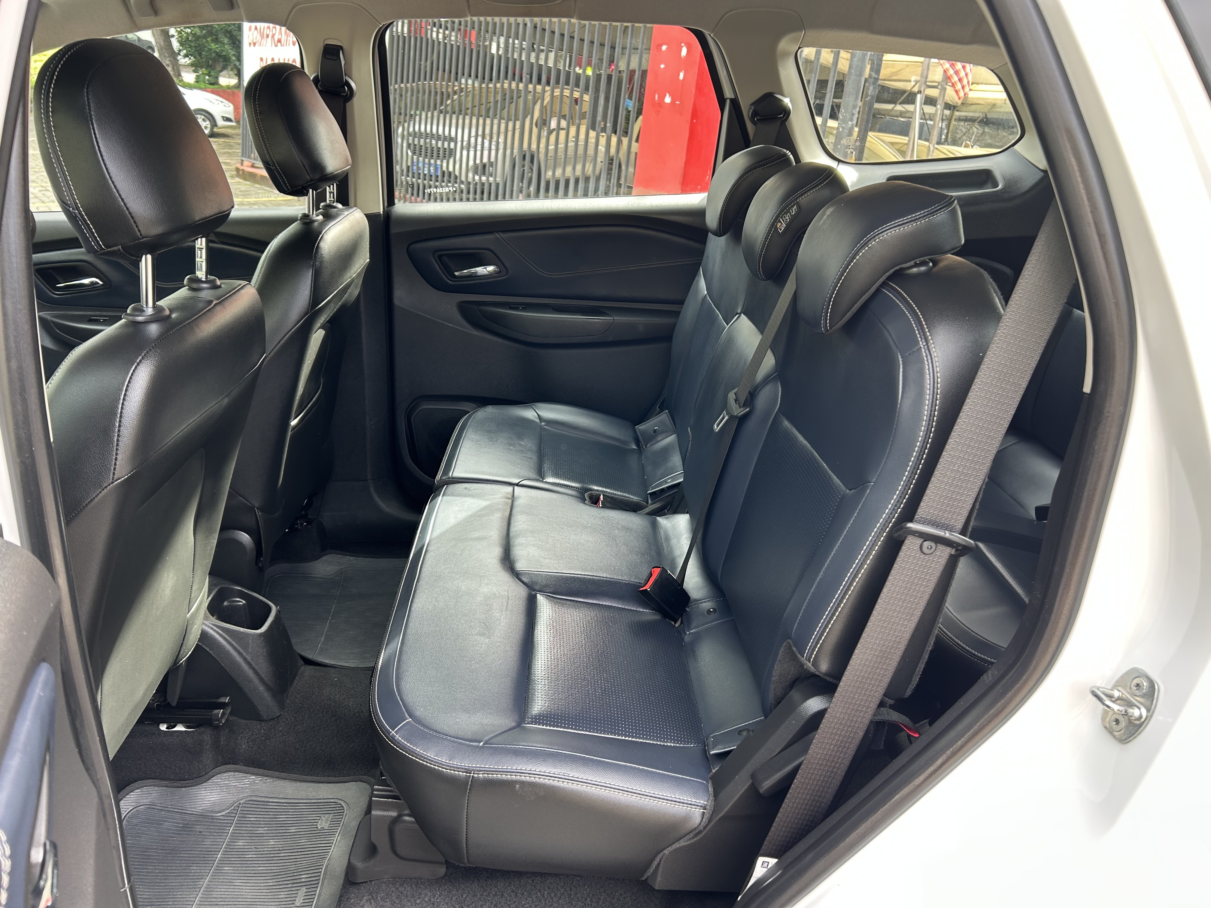CHEVROLET spin 18l at premier