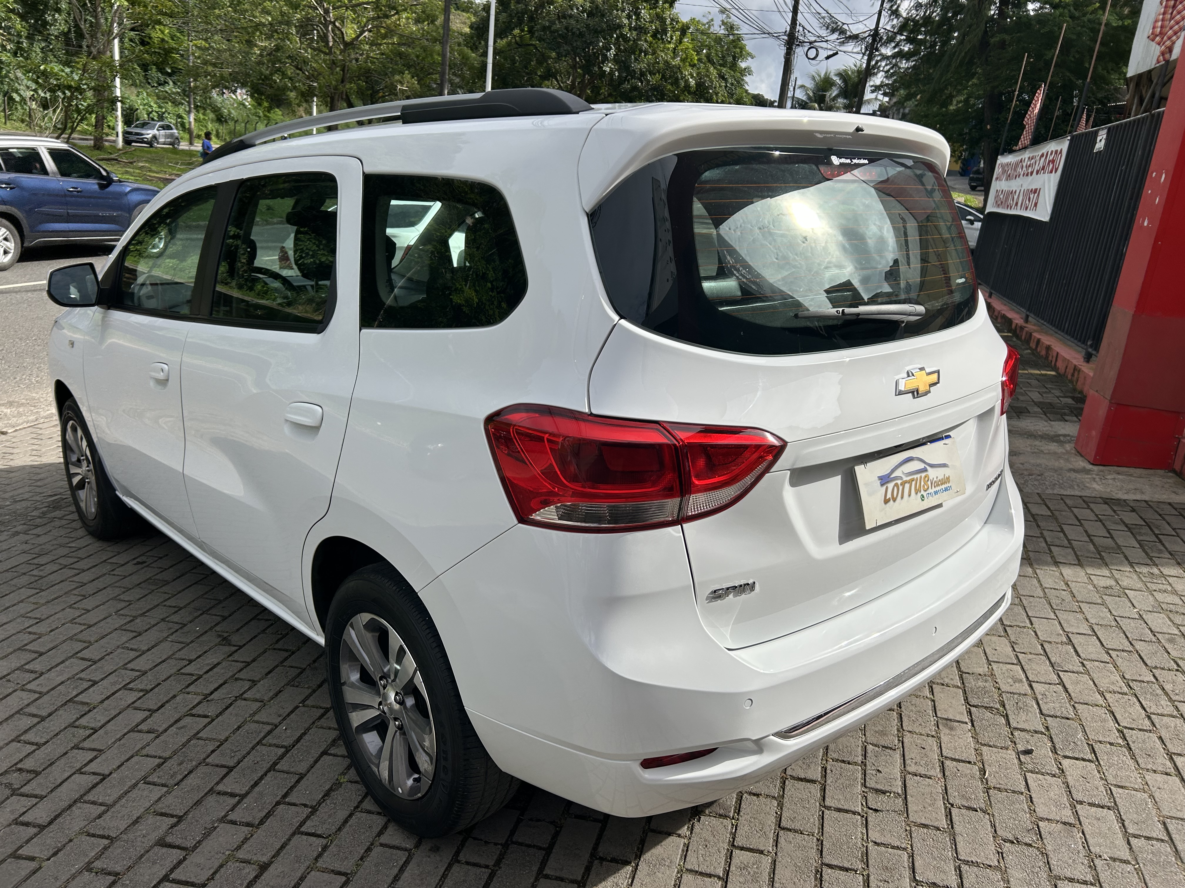 CHEVROLET spin 18l at premier