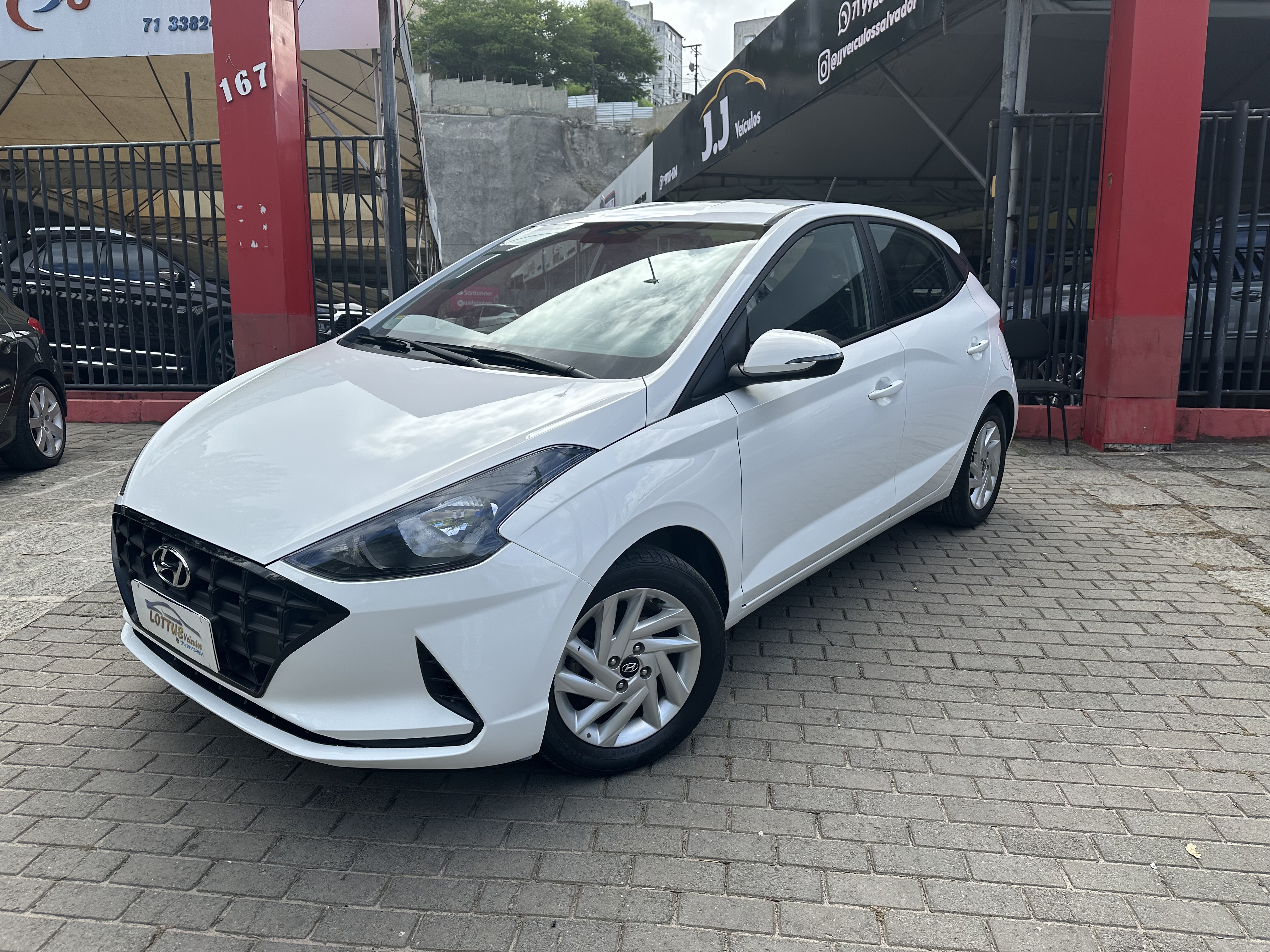 HYUNDAI HB20