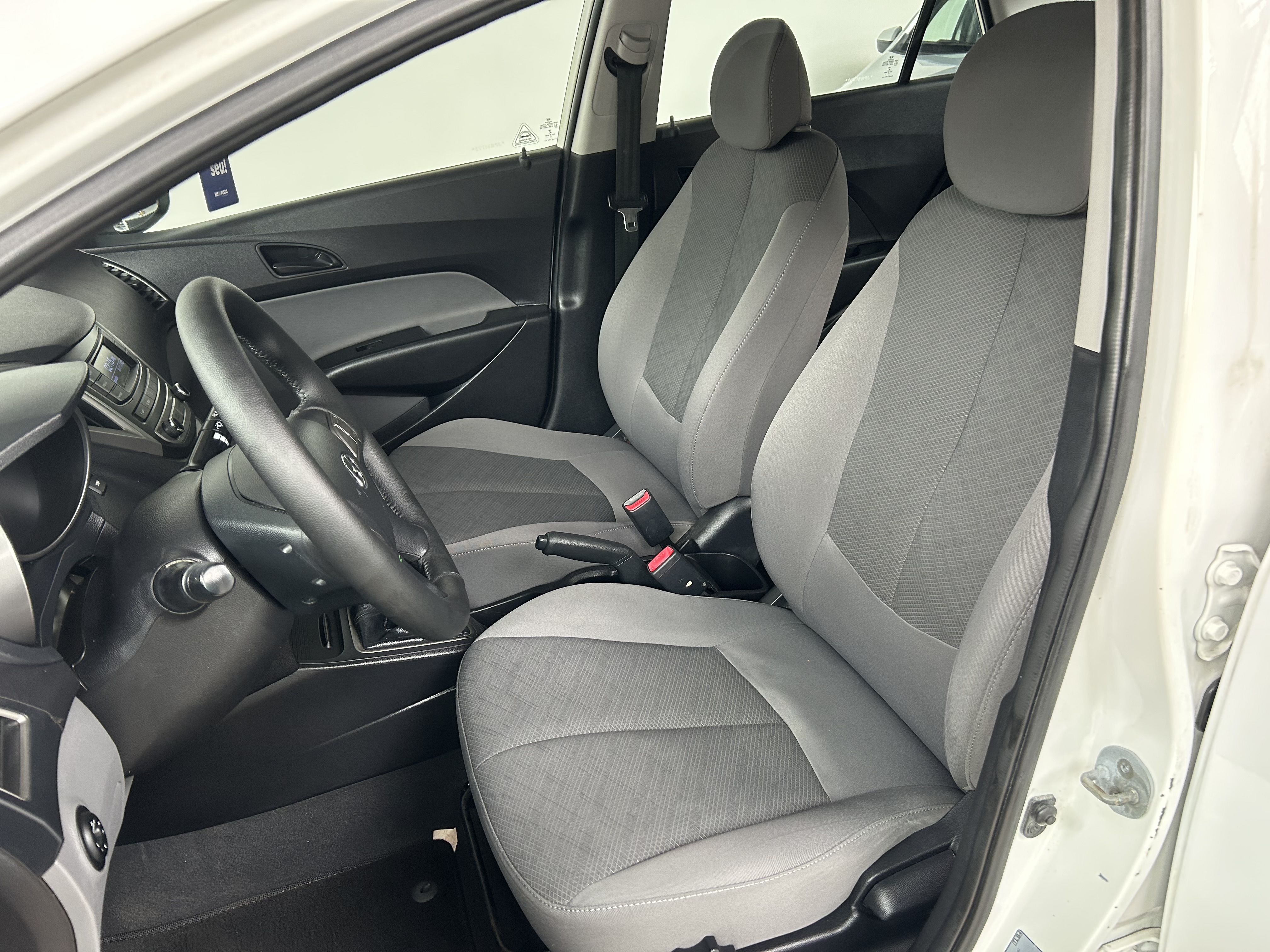 HYUNDAI hb20s 1.0 m comfort