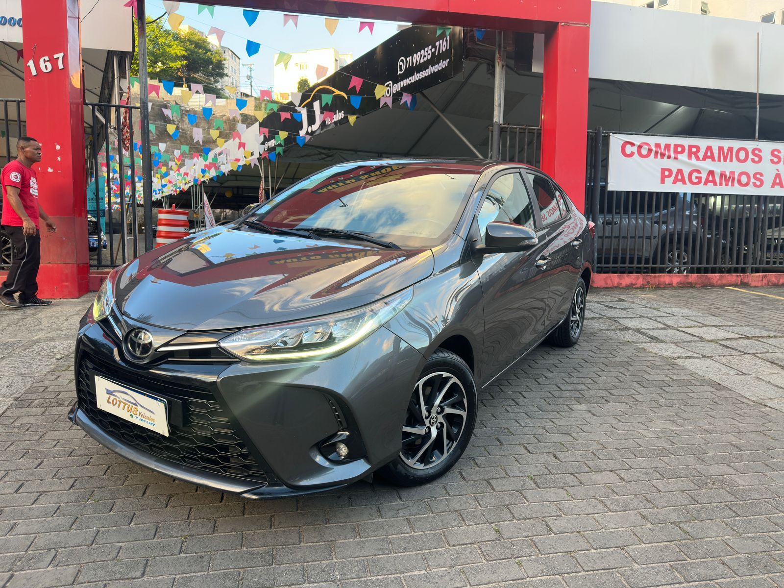 TOYOTA YARIS