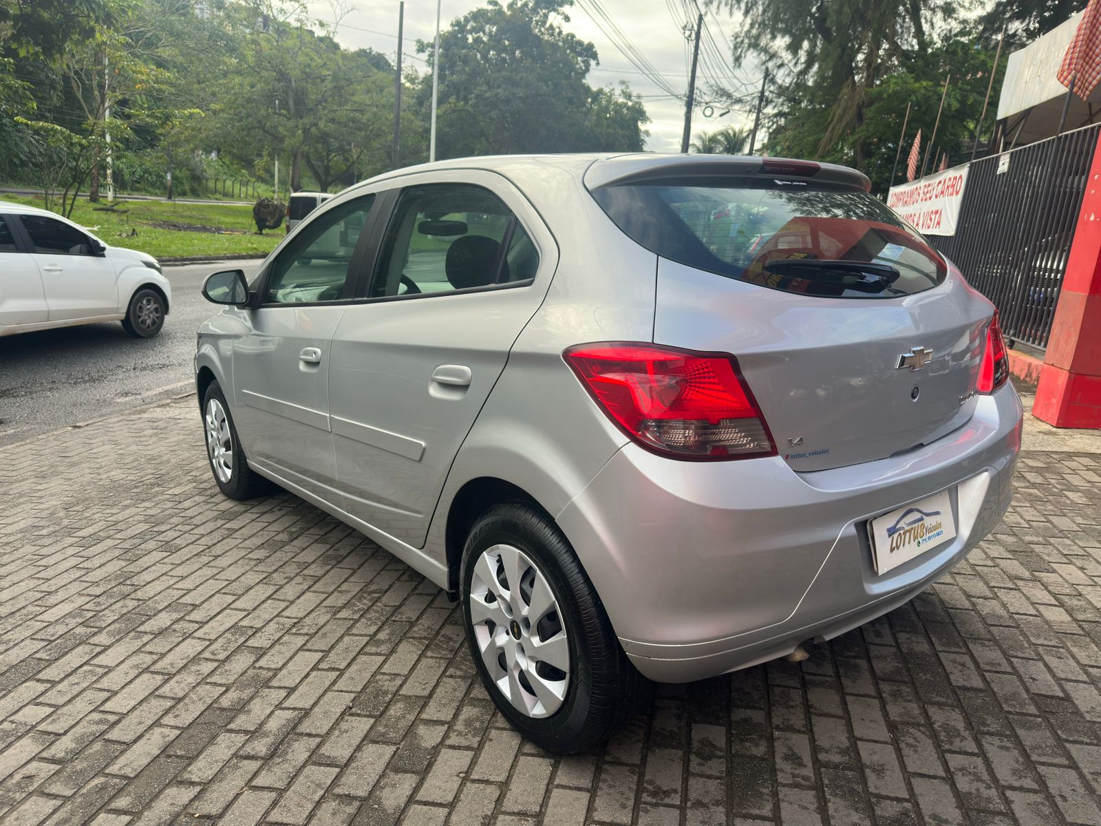 CHEVROLET onix 1.4mt lt