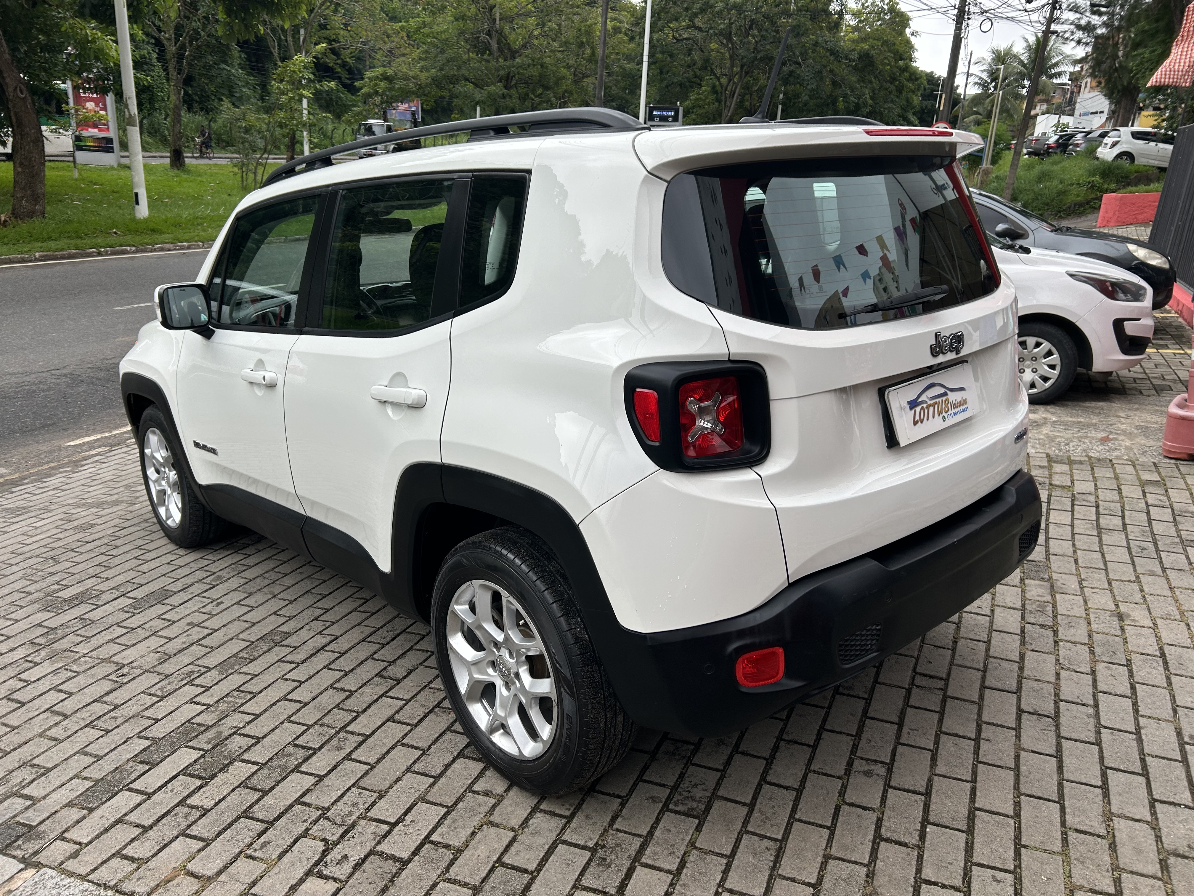 JEEP renegade 1.8 16v flex longitude 4p automatico