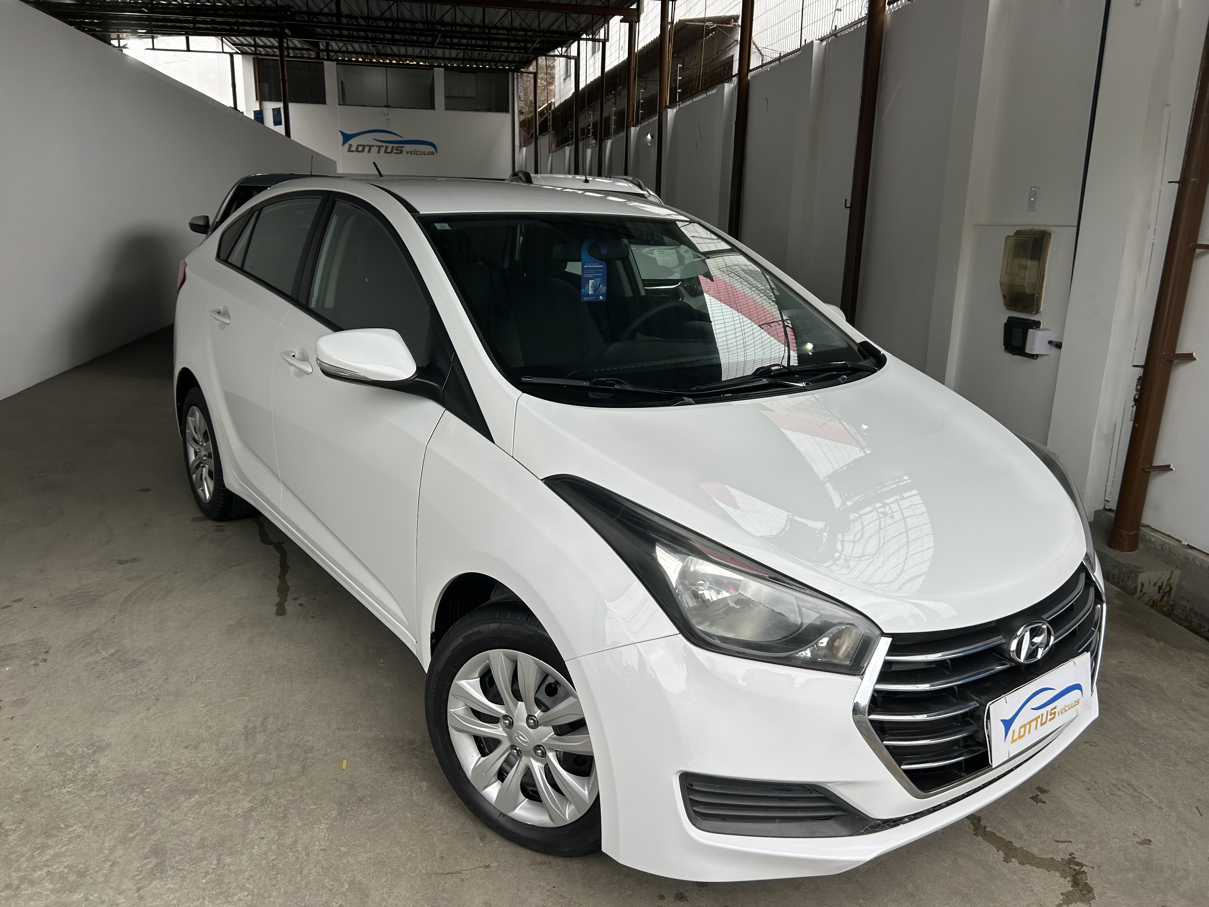 HYUNDAI hb20s 1.0 m comfort