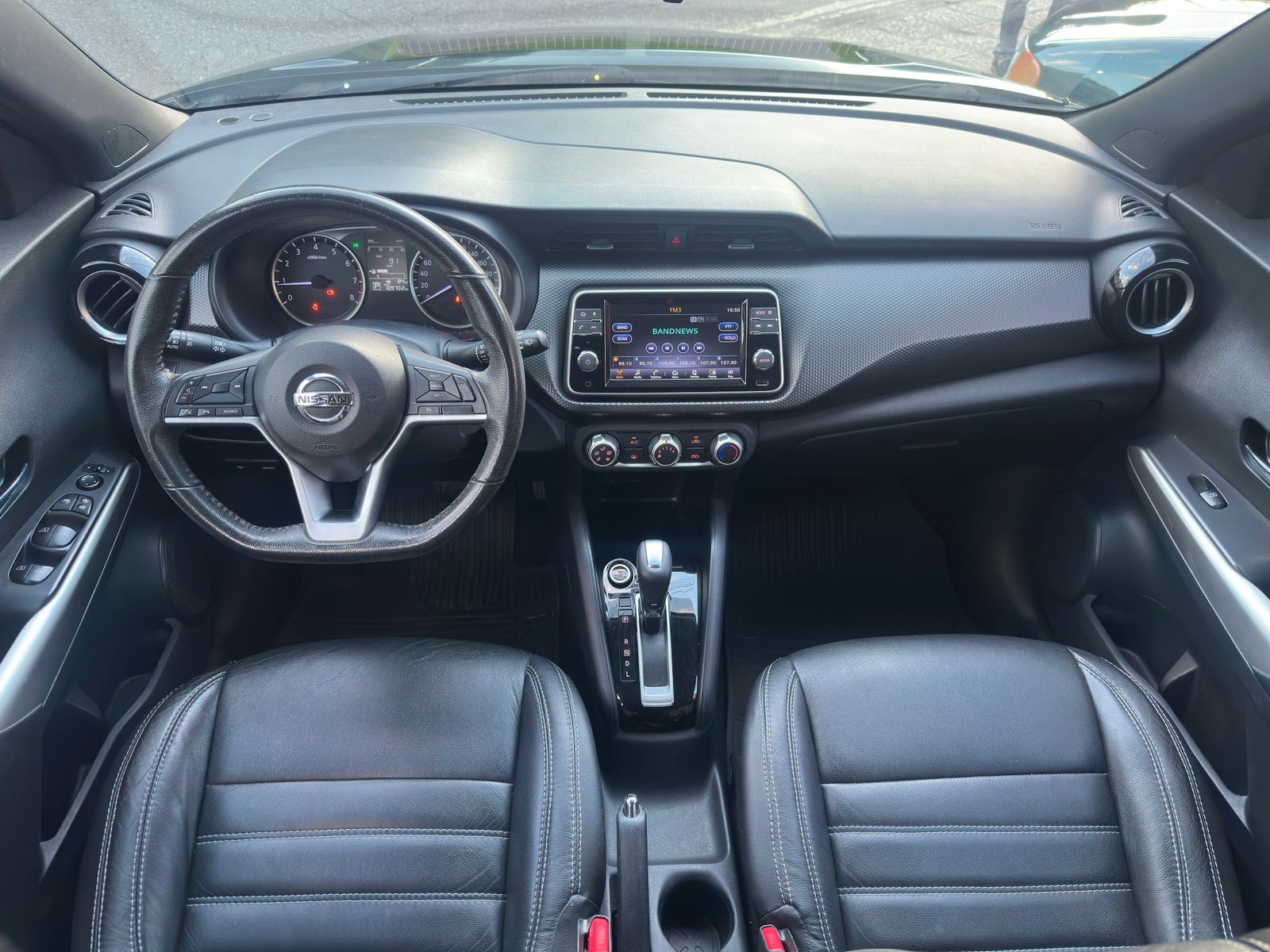 NISSAN kicks sv cvt 1.6 16v flex 5p aut