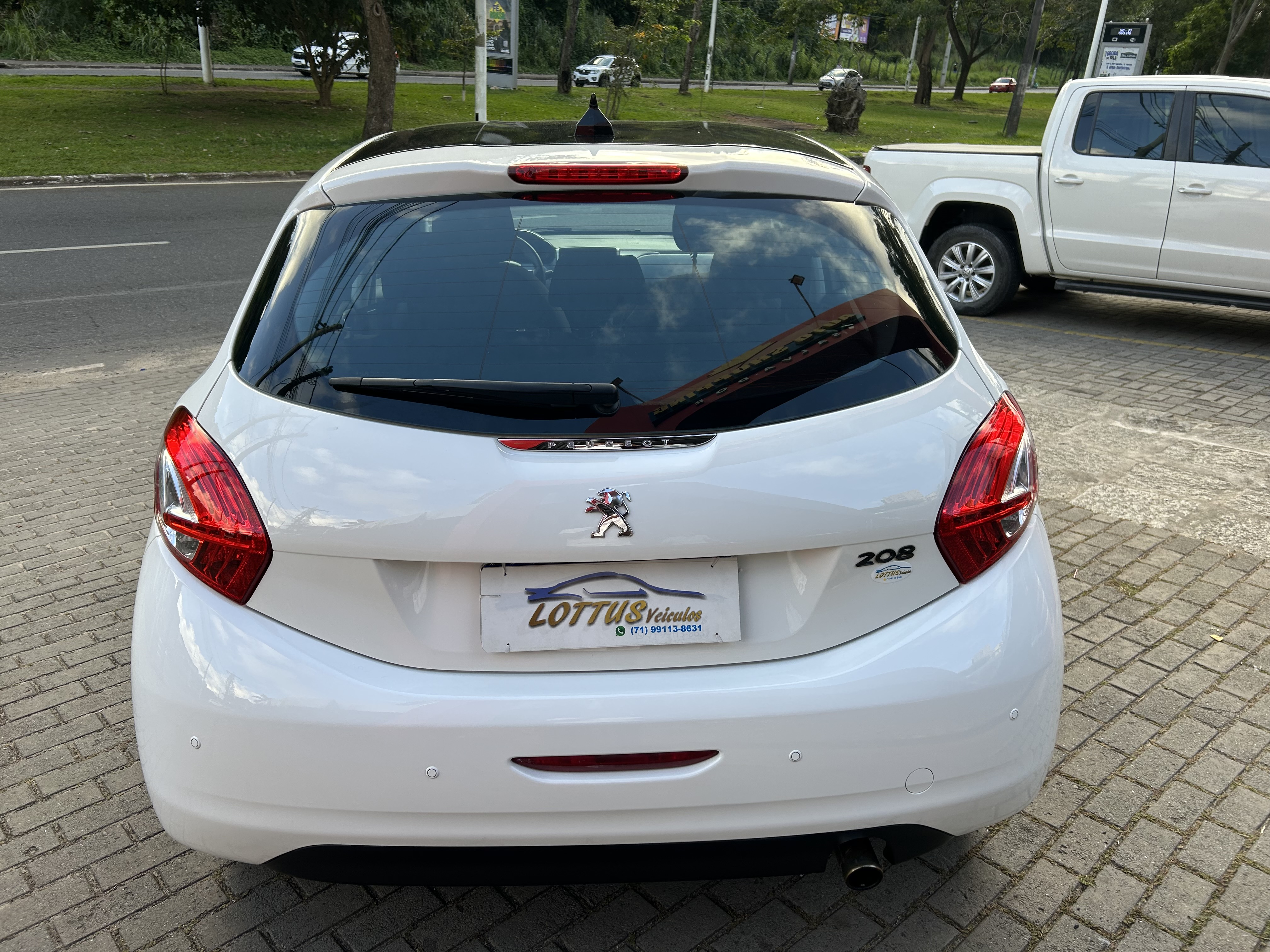 PEUGEOT 208 active pack