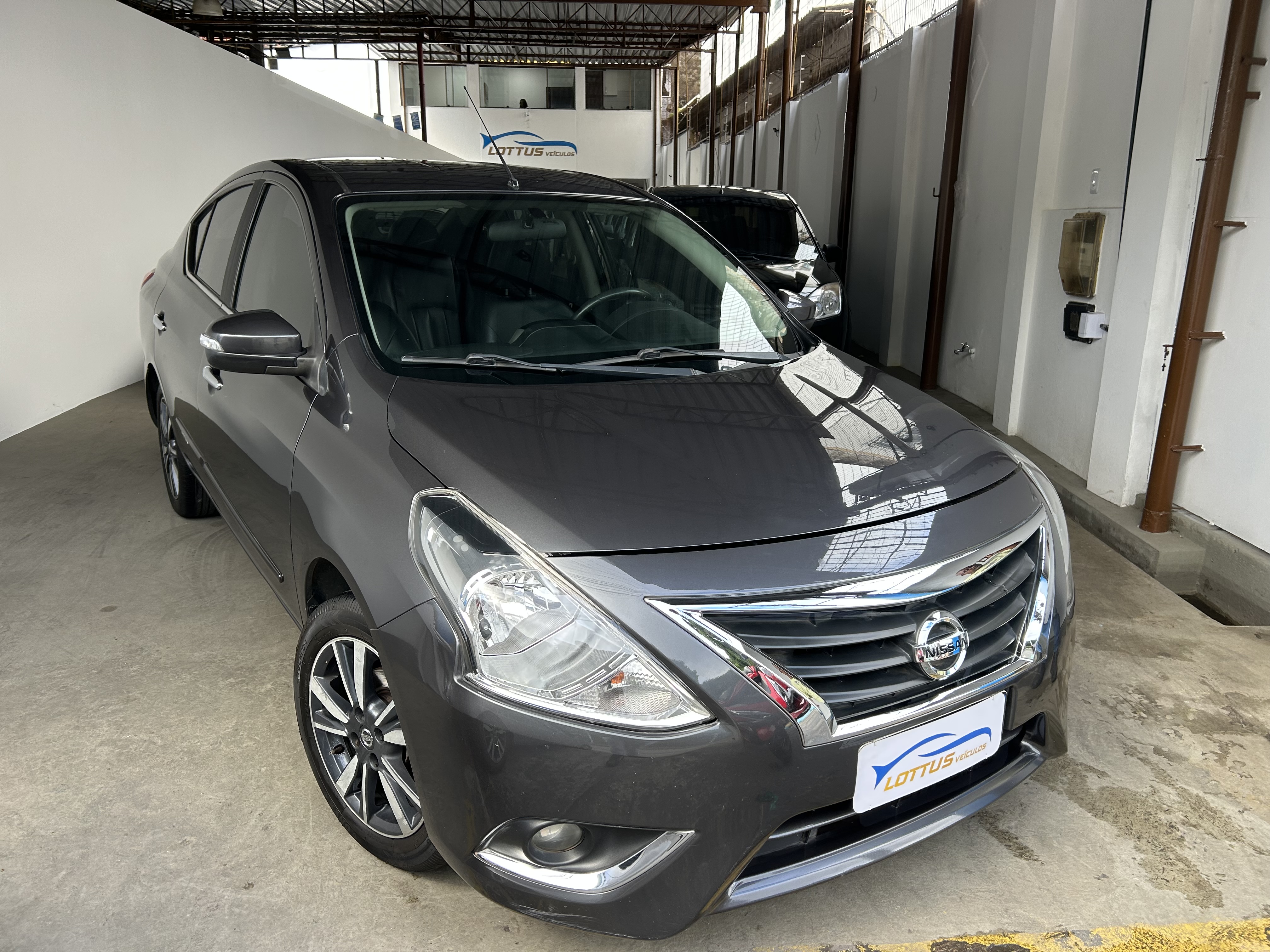 NISSAN nissan versa 16sl flex