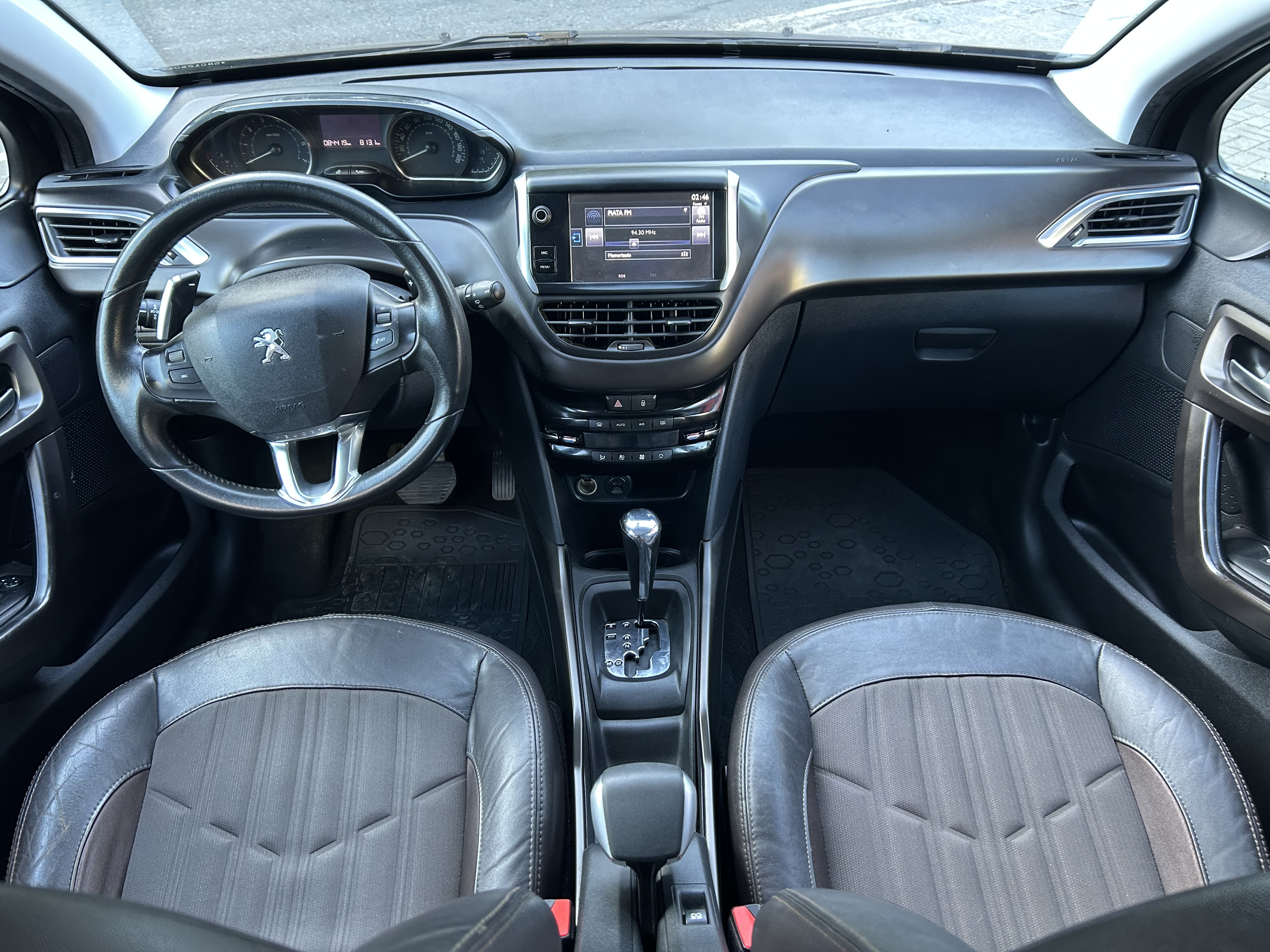 PEUGEOT 2008 griffe