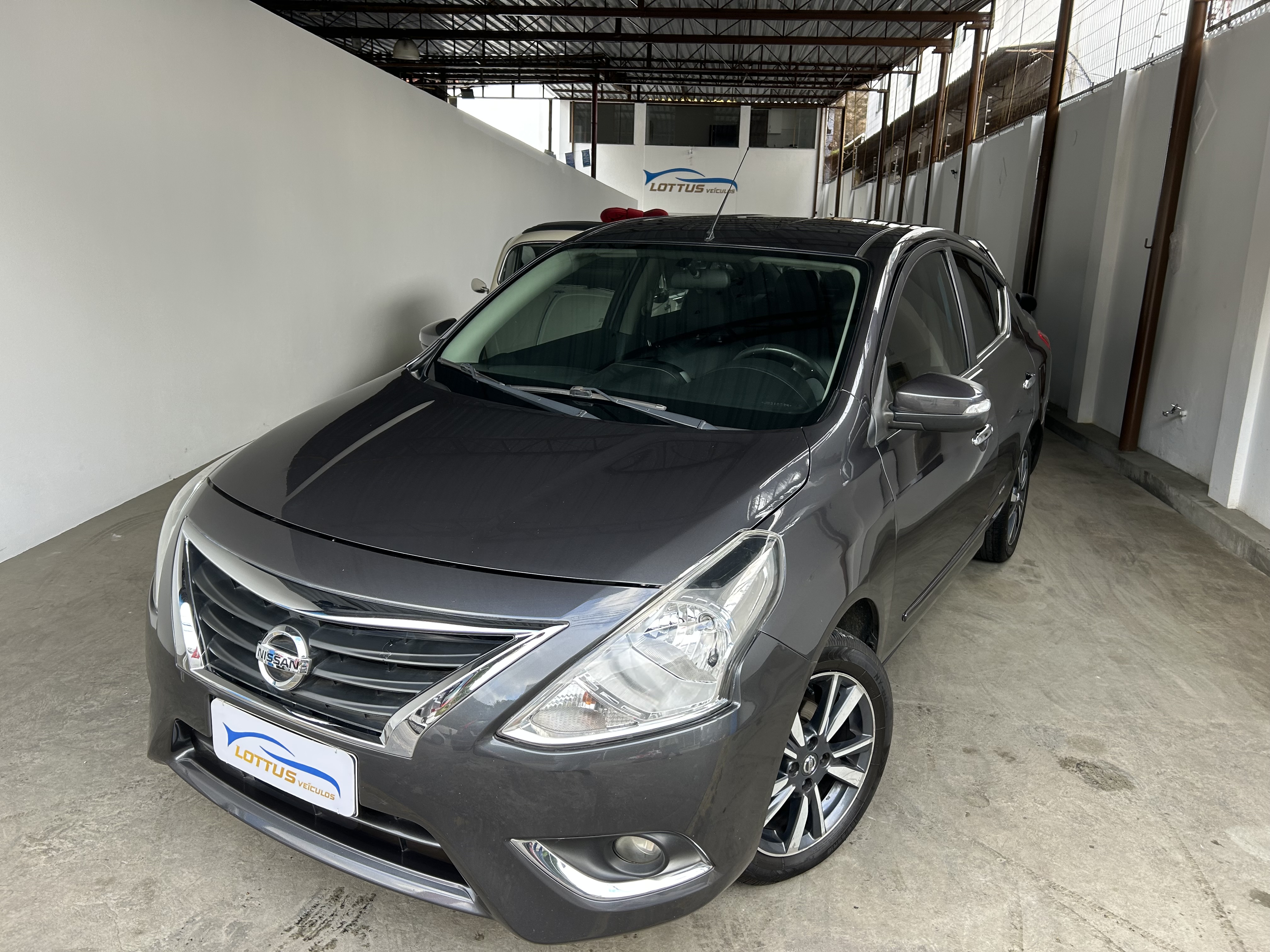 NISSAN nissan versa 16sl flex