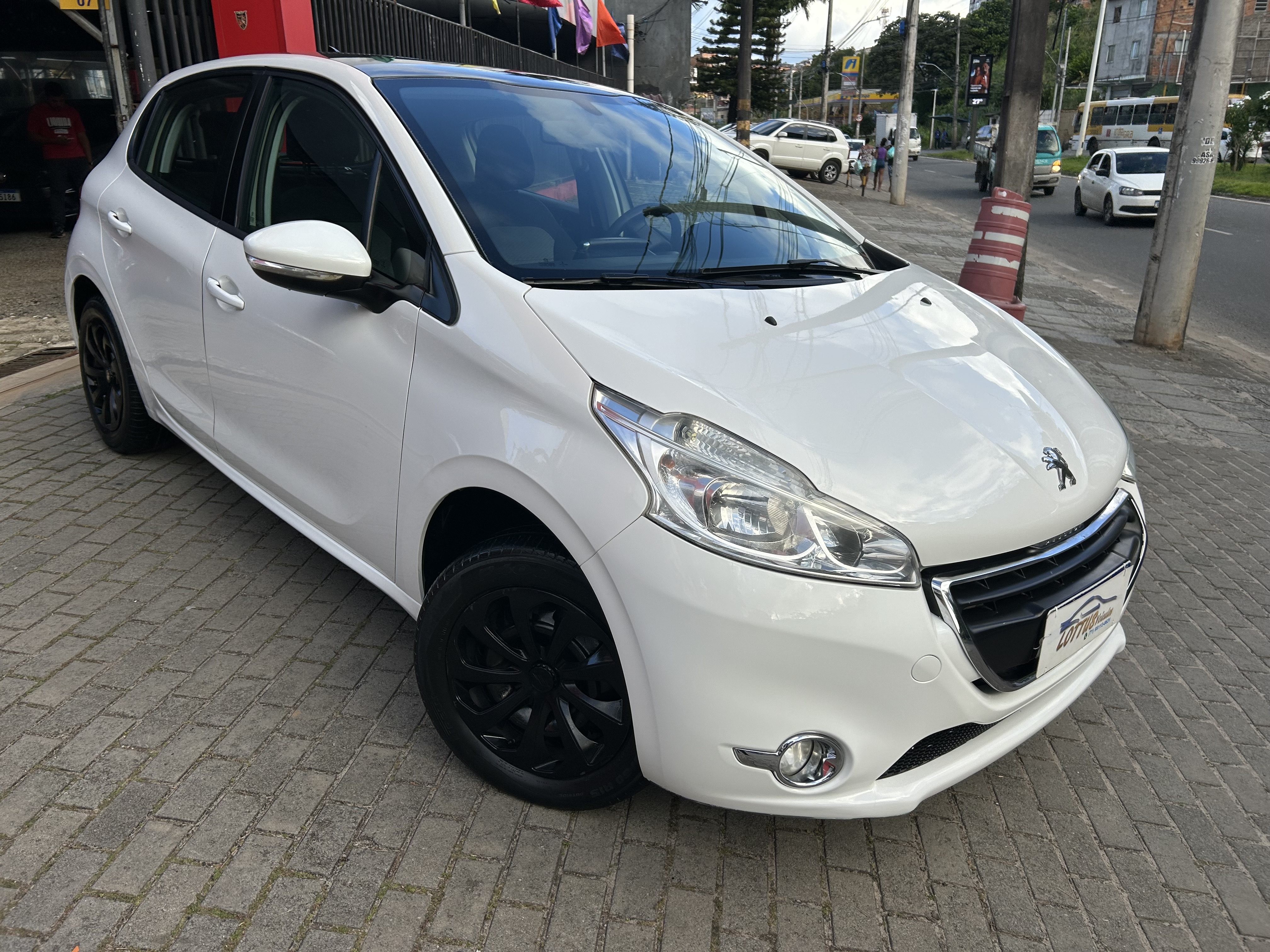 PEUGEOT 208 active pack