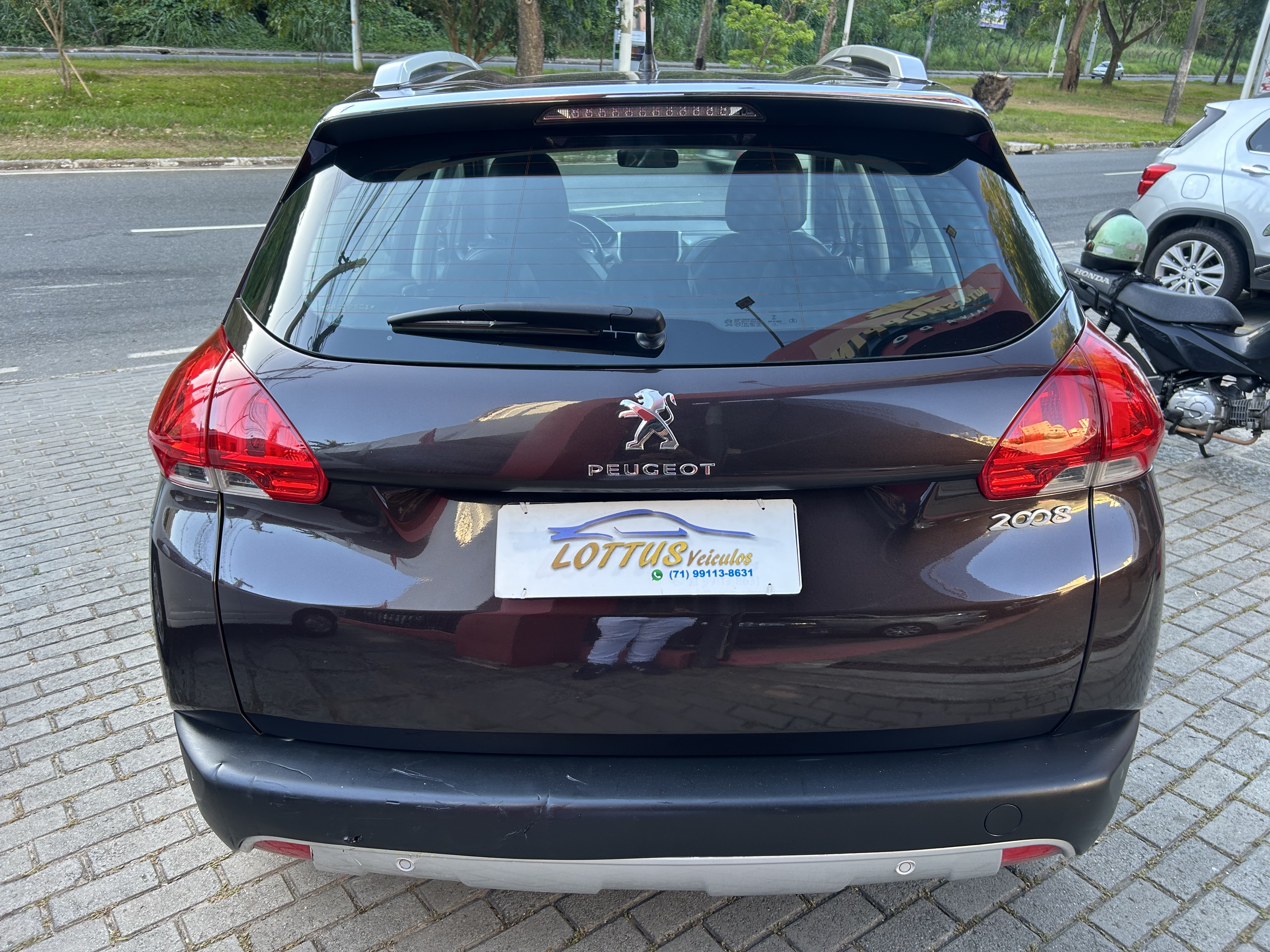 PEUGEOT 2008 griffe