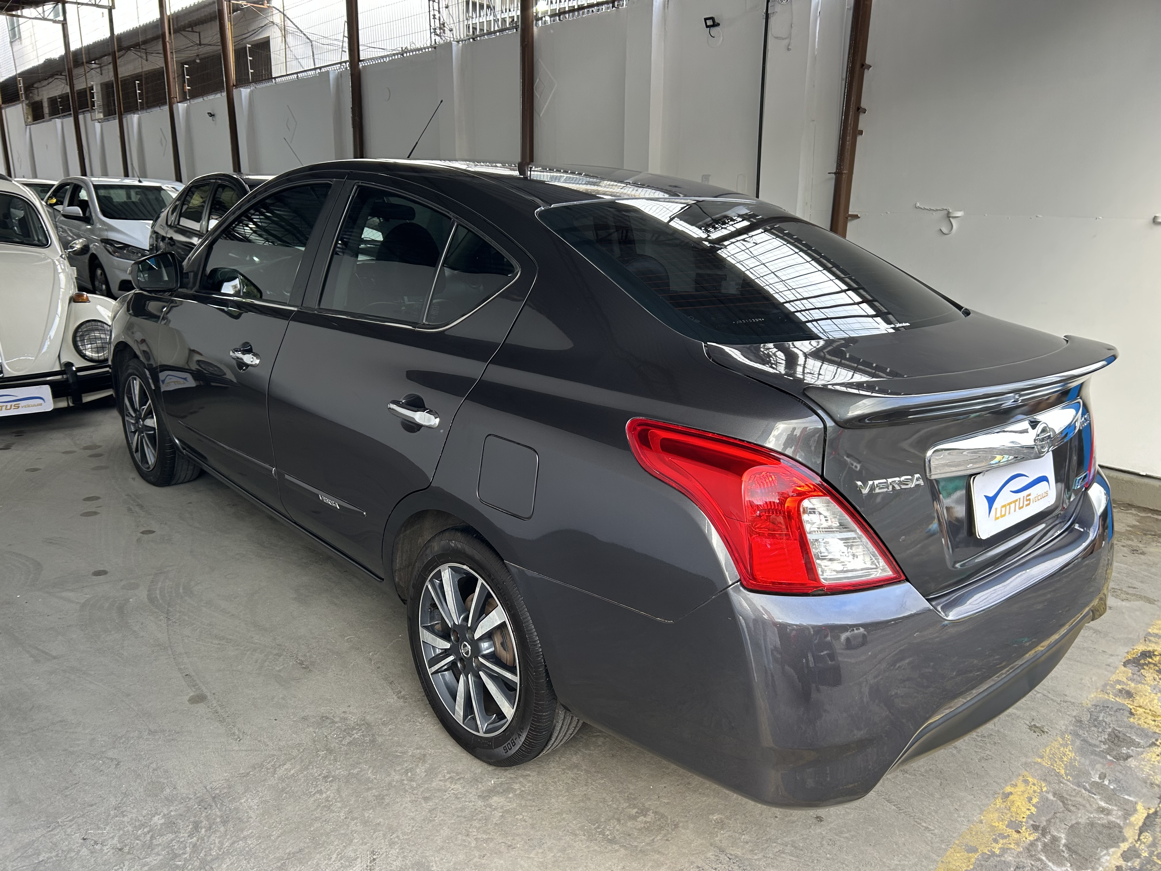 NISSAN nissan versa 16sl flex