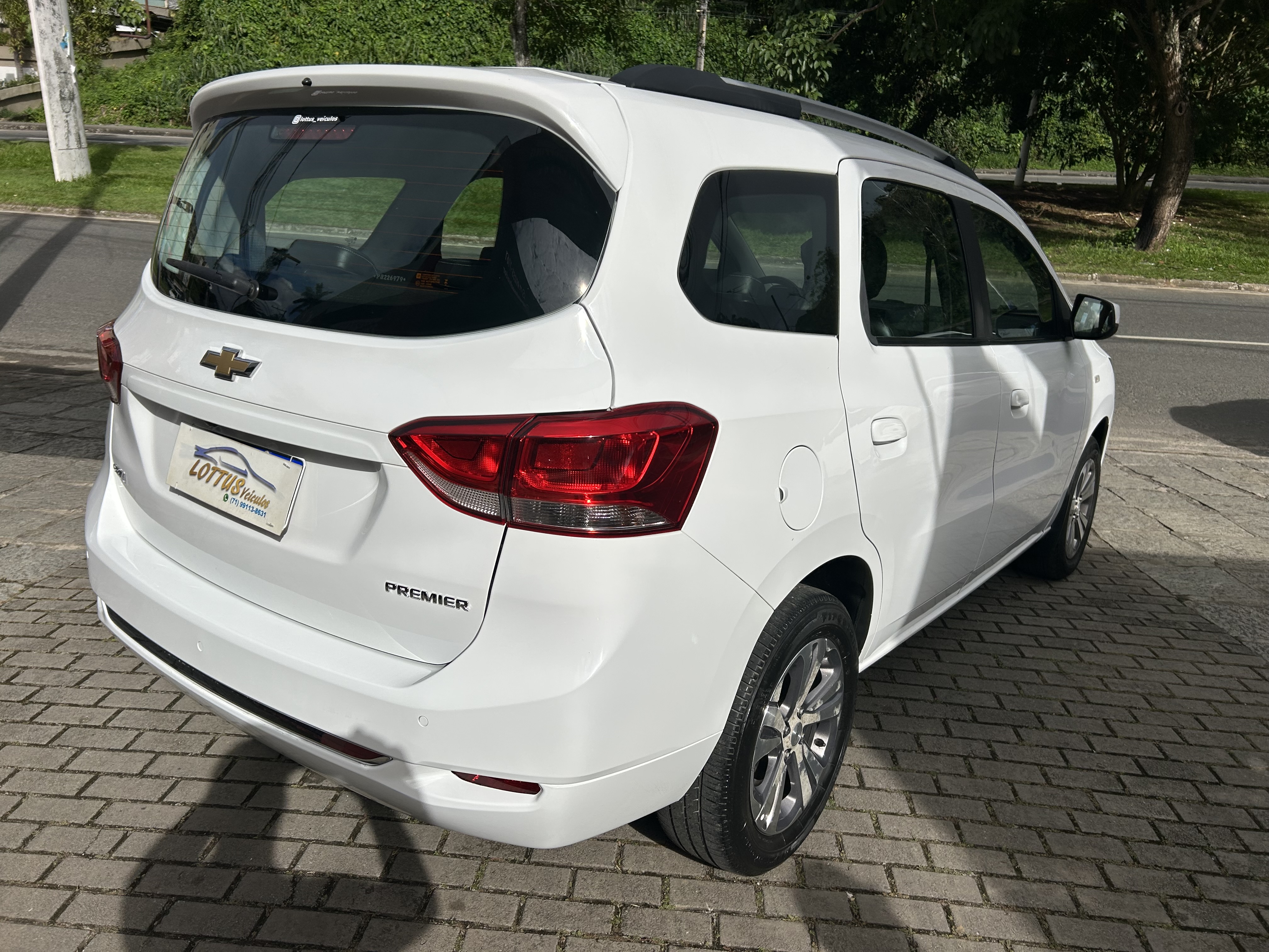 CHEVROLET spin 18l at premier