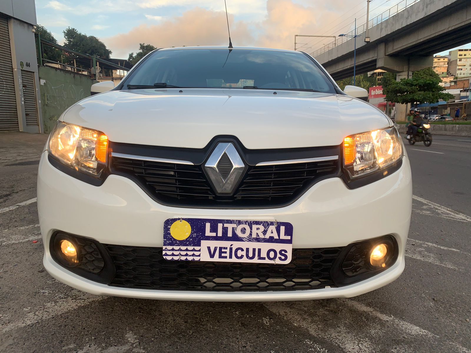 RENAULT SANDERO