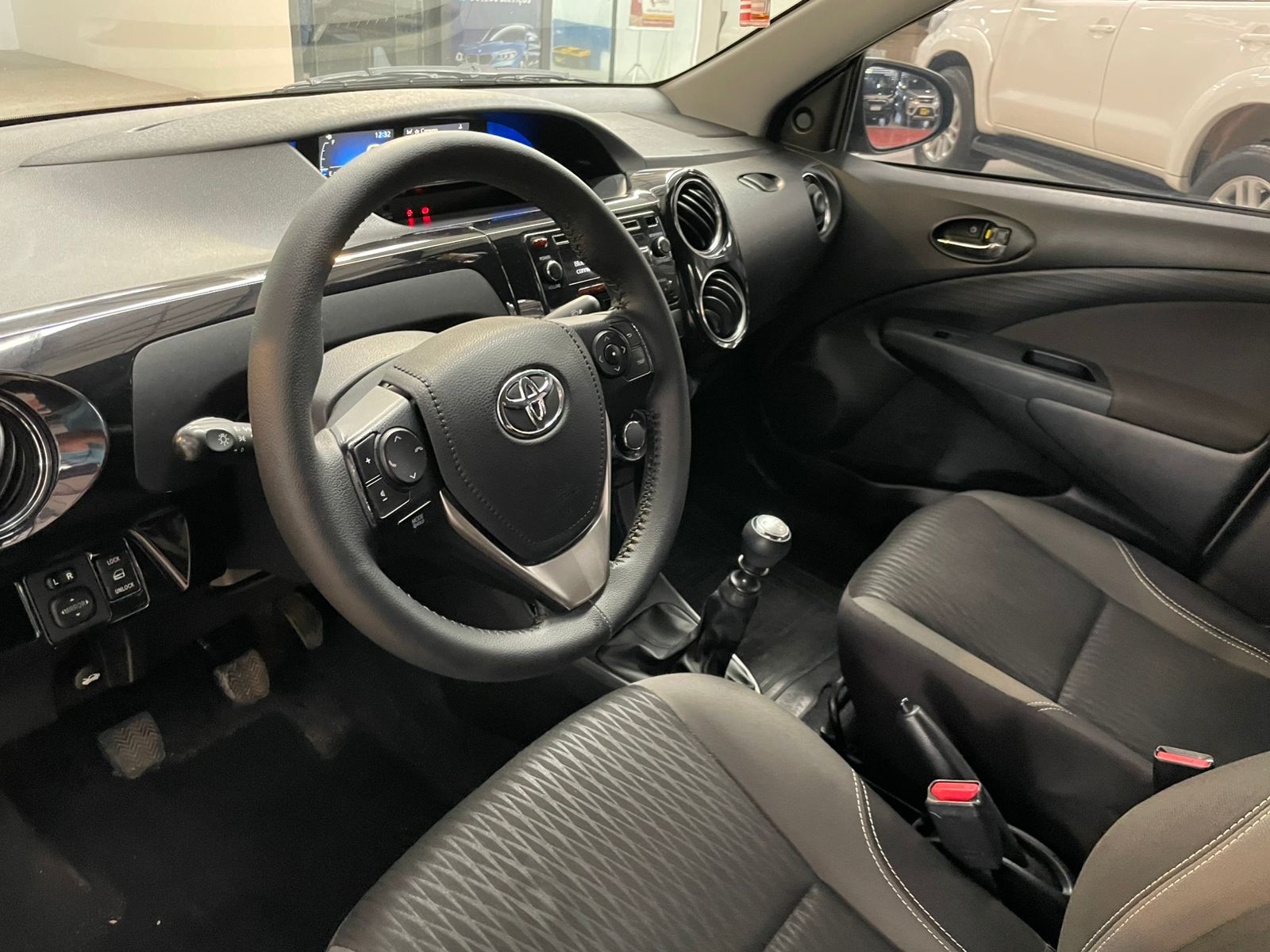 TOYOTA ETIOS SEDAN