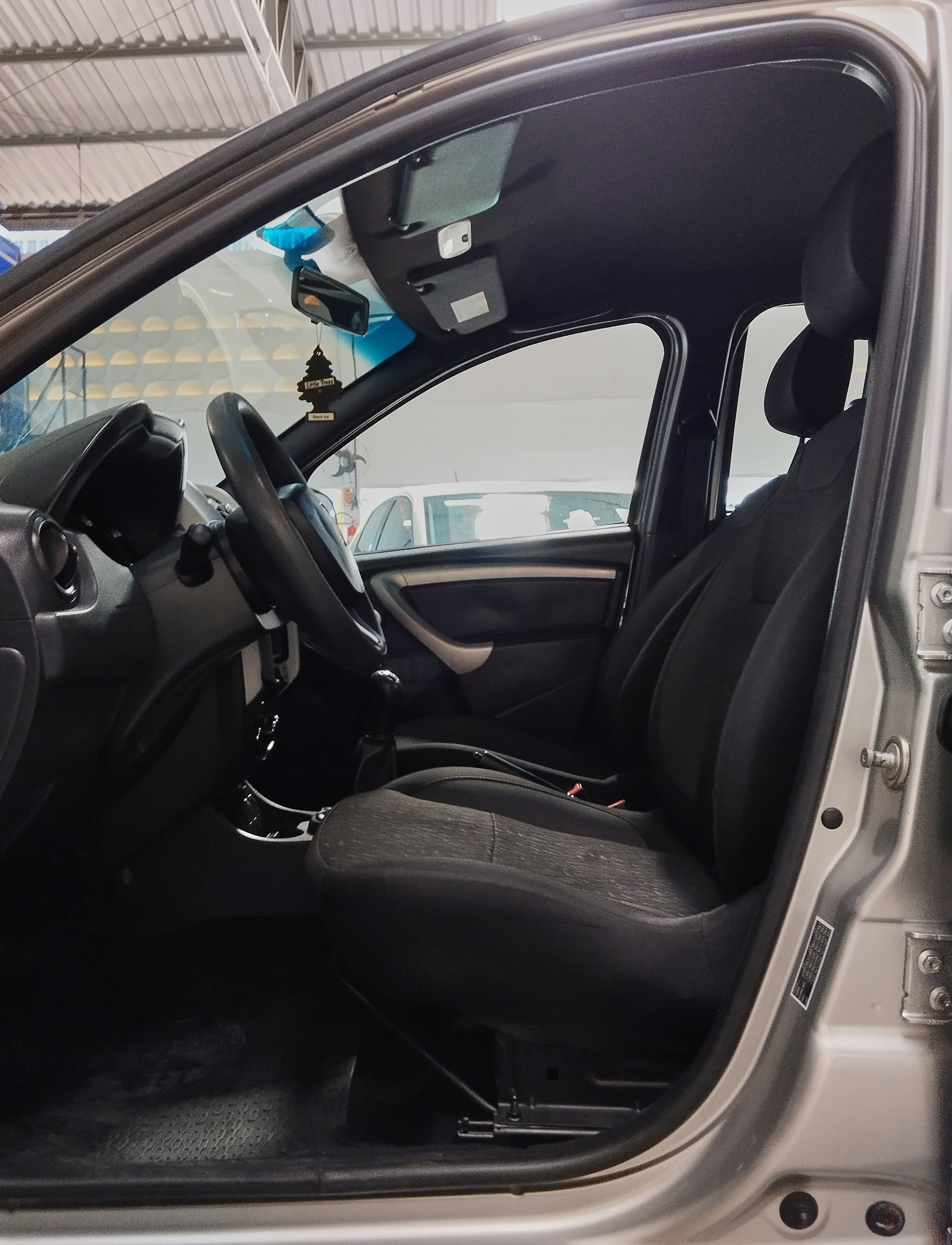 RENAULT oroch exp 16 sce