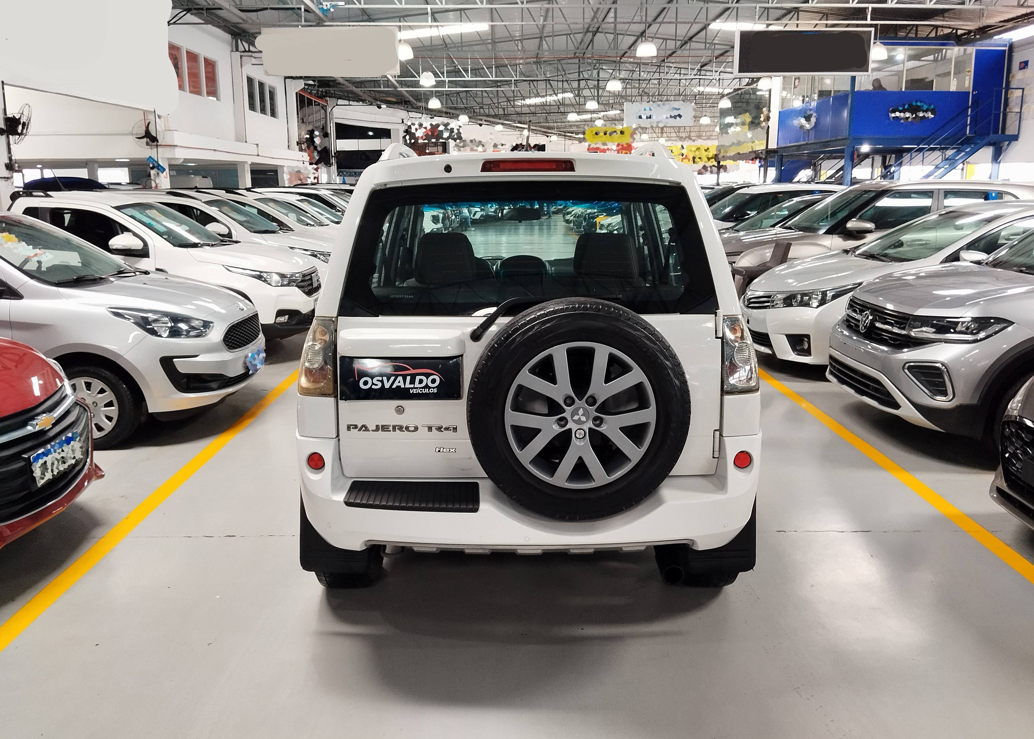 MITSUBISHI PAJERO TR4