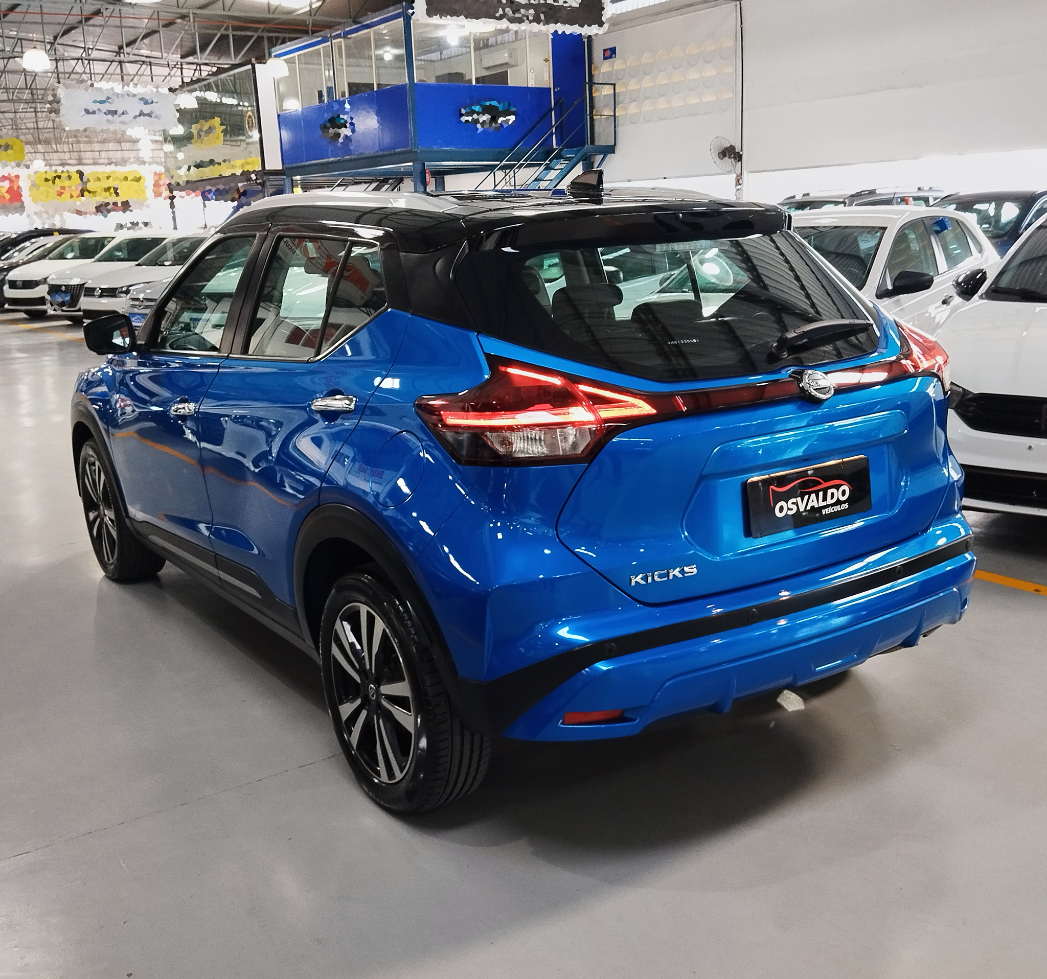 NISSAN KICKS