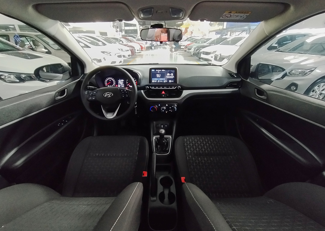 HYUNDAI HB20