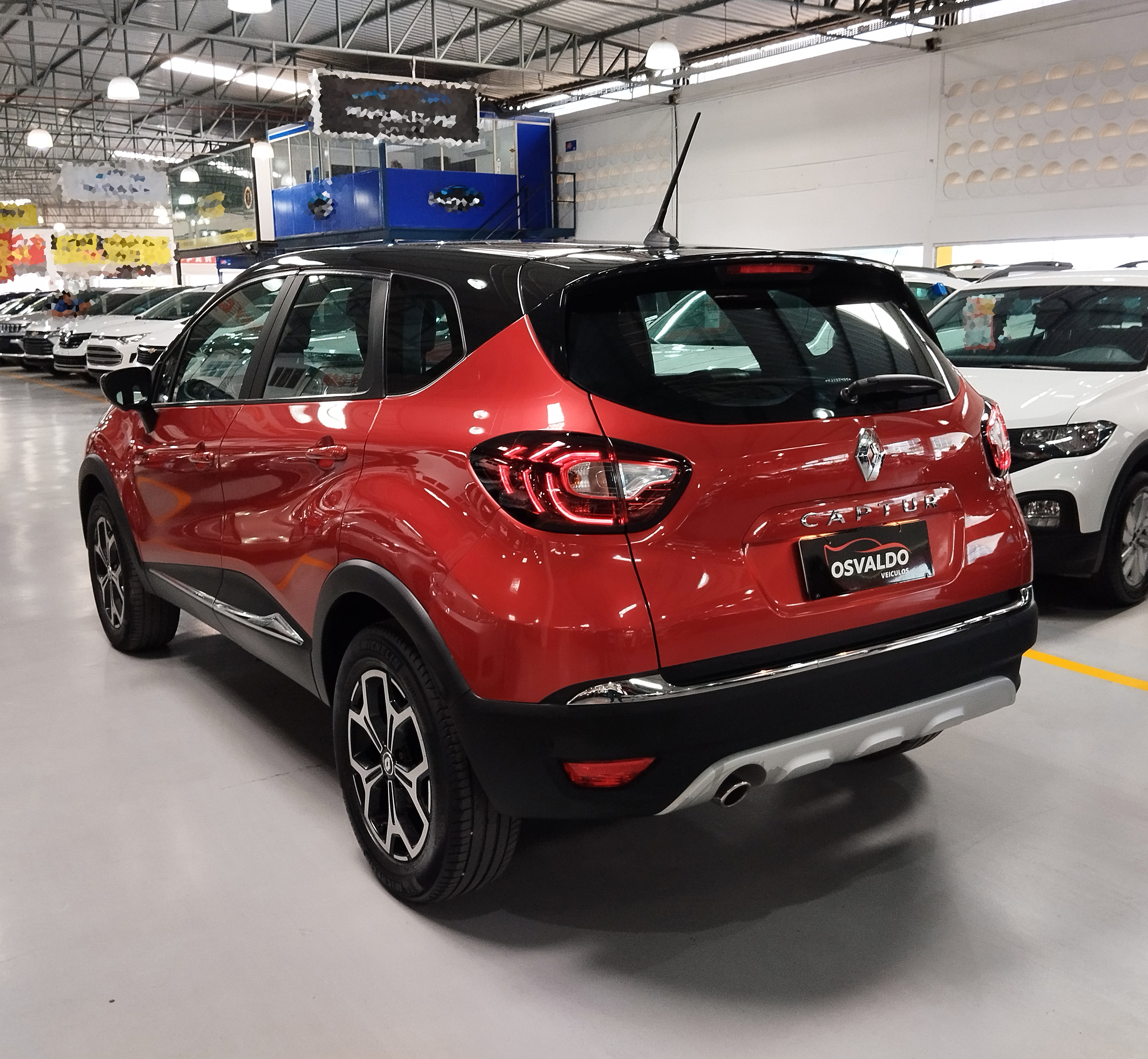 RENAULT captur iconic 1.3 tb 16v flex 5p aut