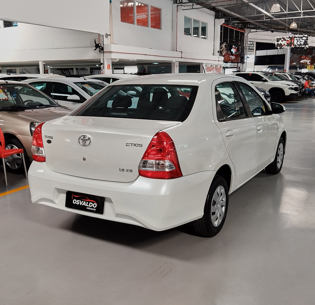 TOYOTA ETIOS