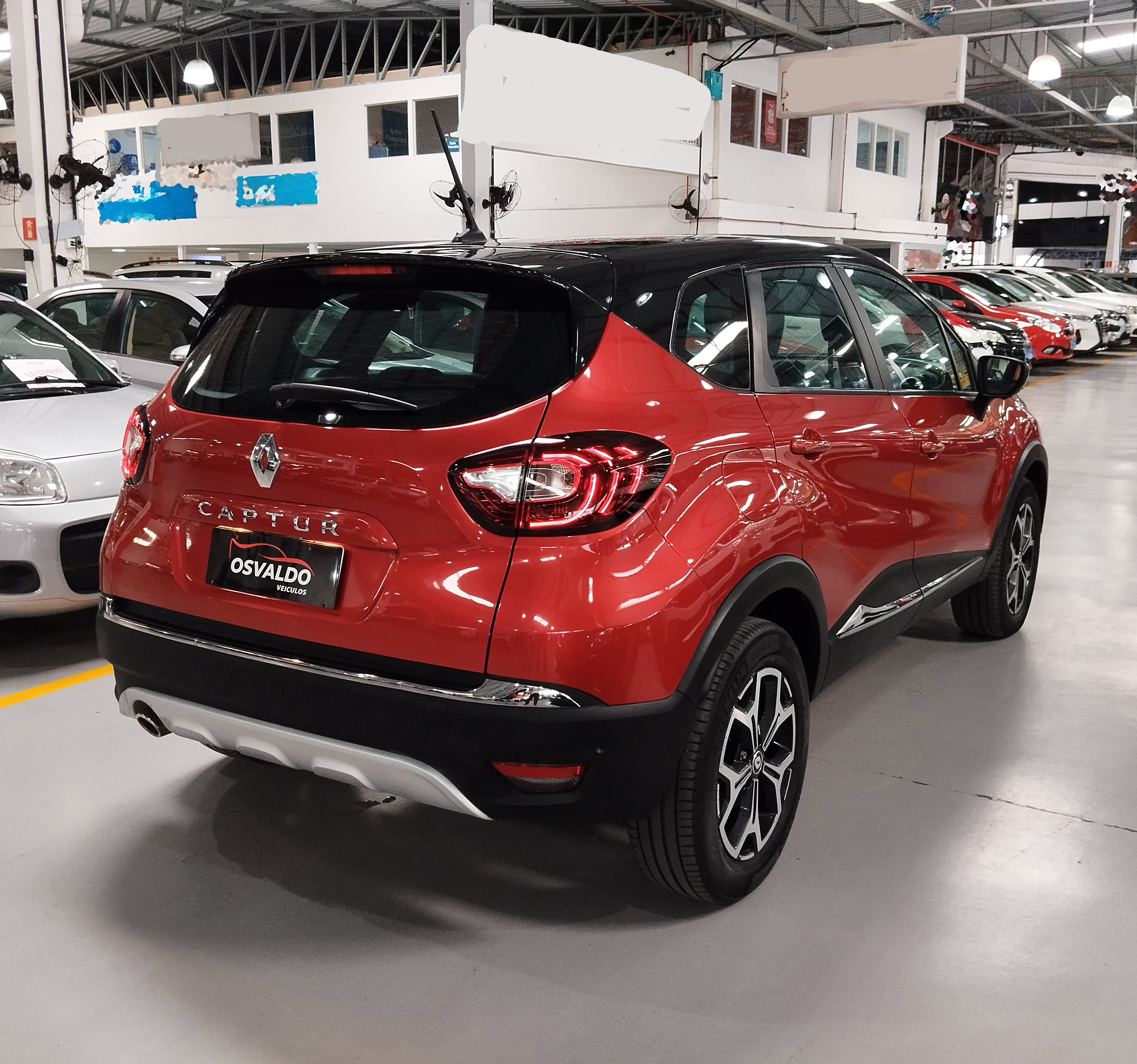 RENAULT captur iconic 1.3 tb 16v flex 5p aut
