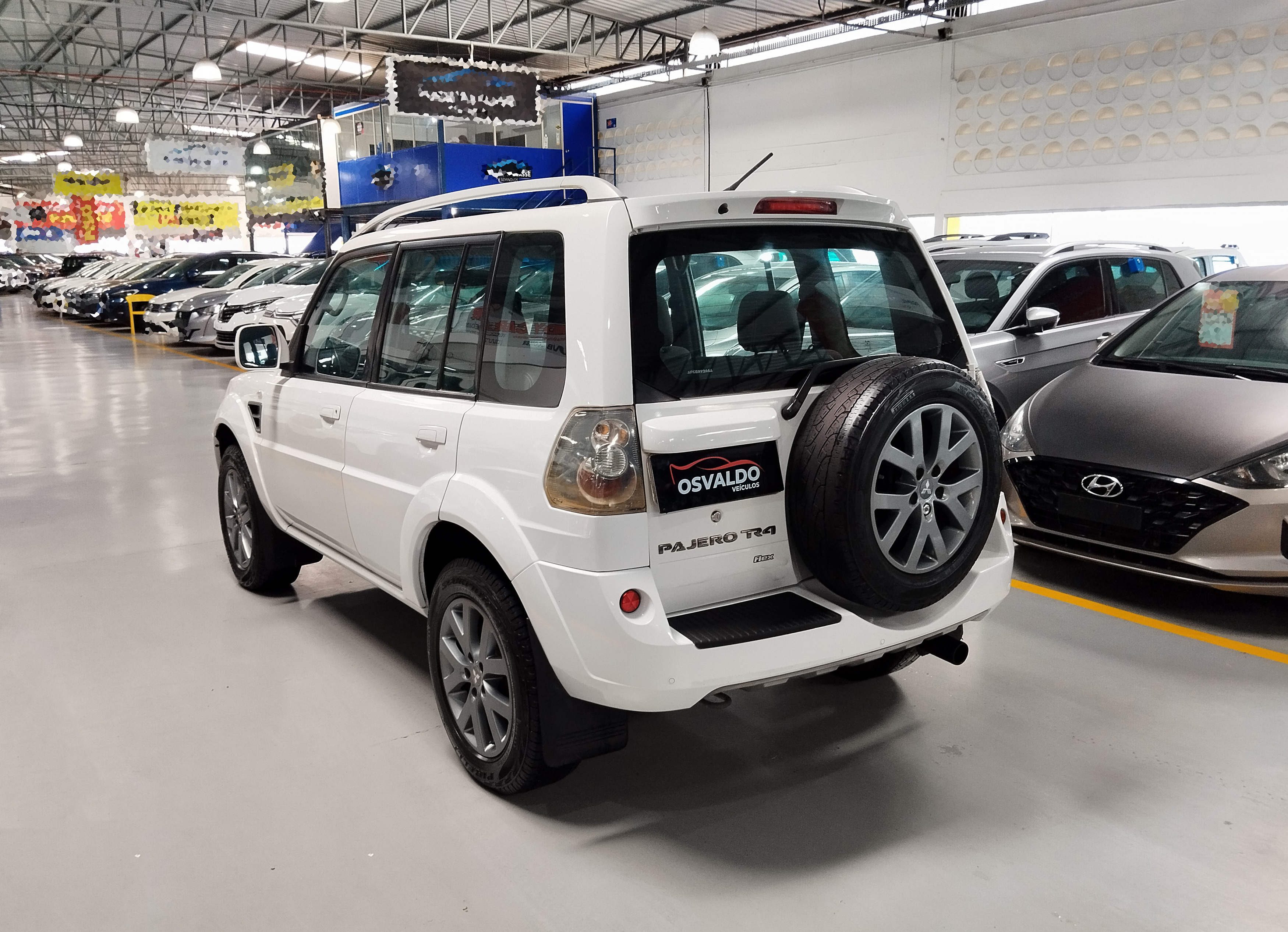 MITSUBISHI PAJERO TR4