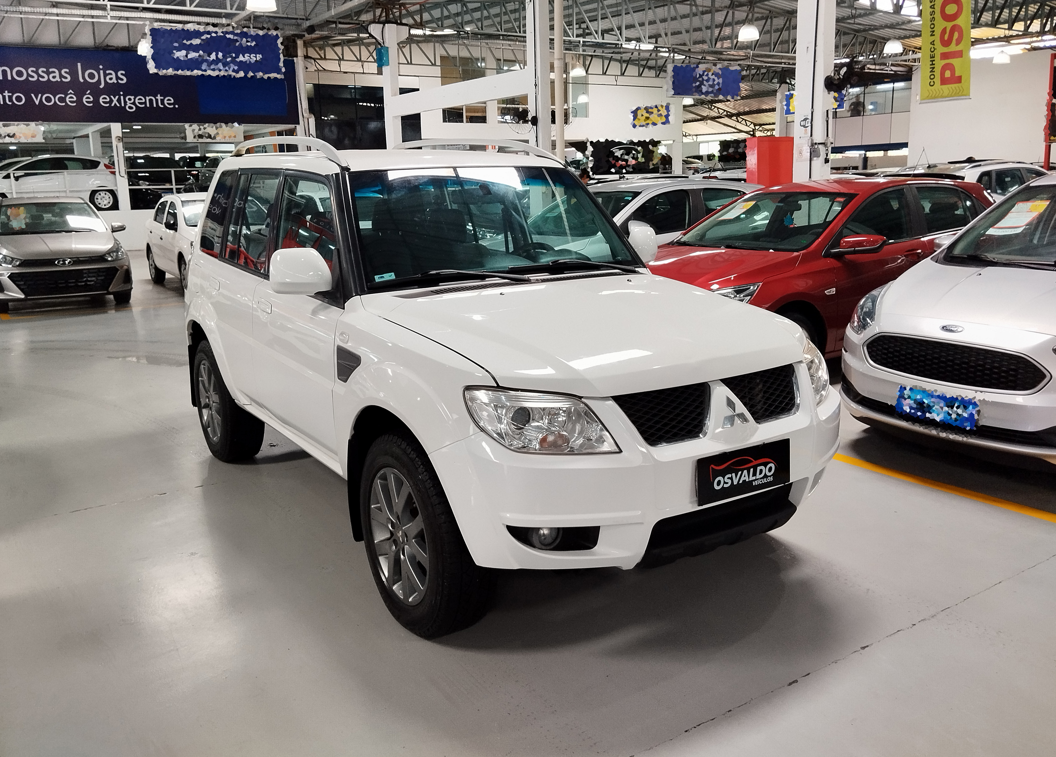 MITSUBISHI PAJERO TR4