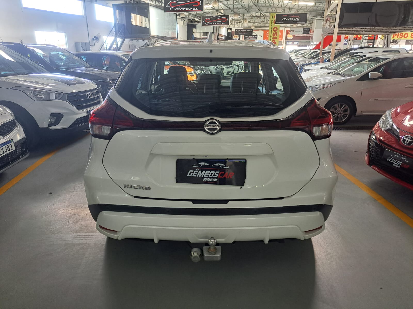 NISSAN kicks exclusi cvt