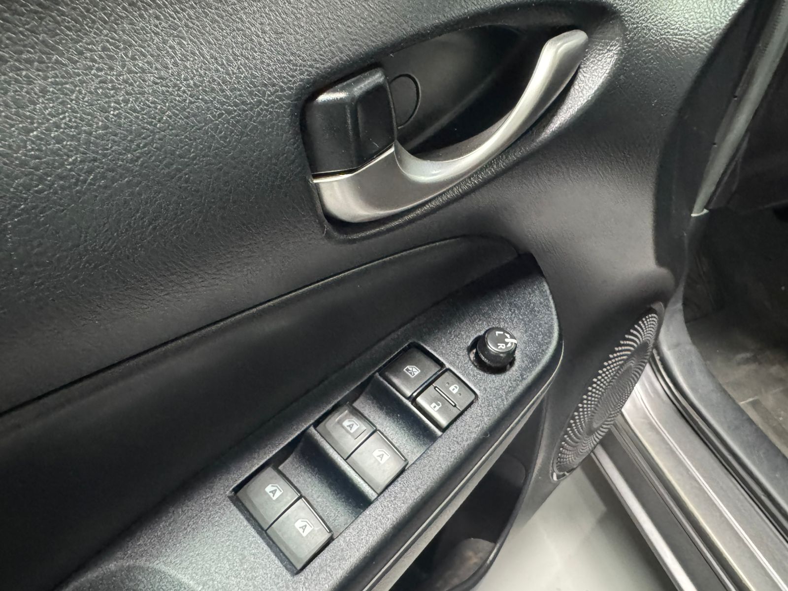 TOYOTA yaris 1.5 16v flex xl plus connect