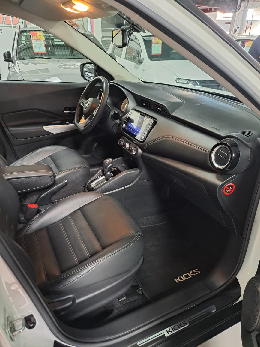 NISSAN KICKS