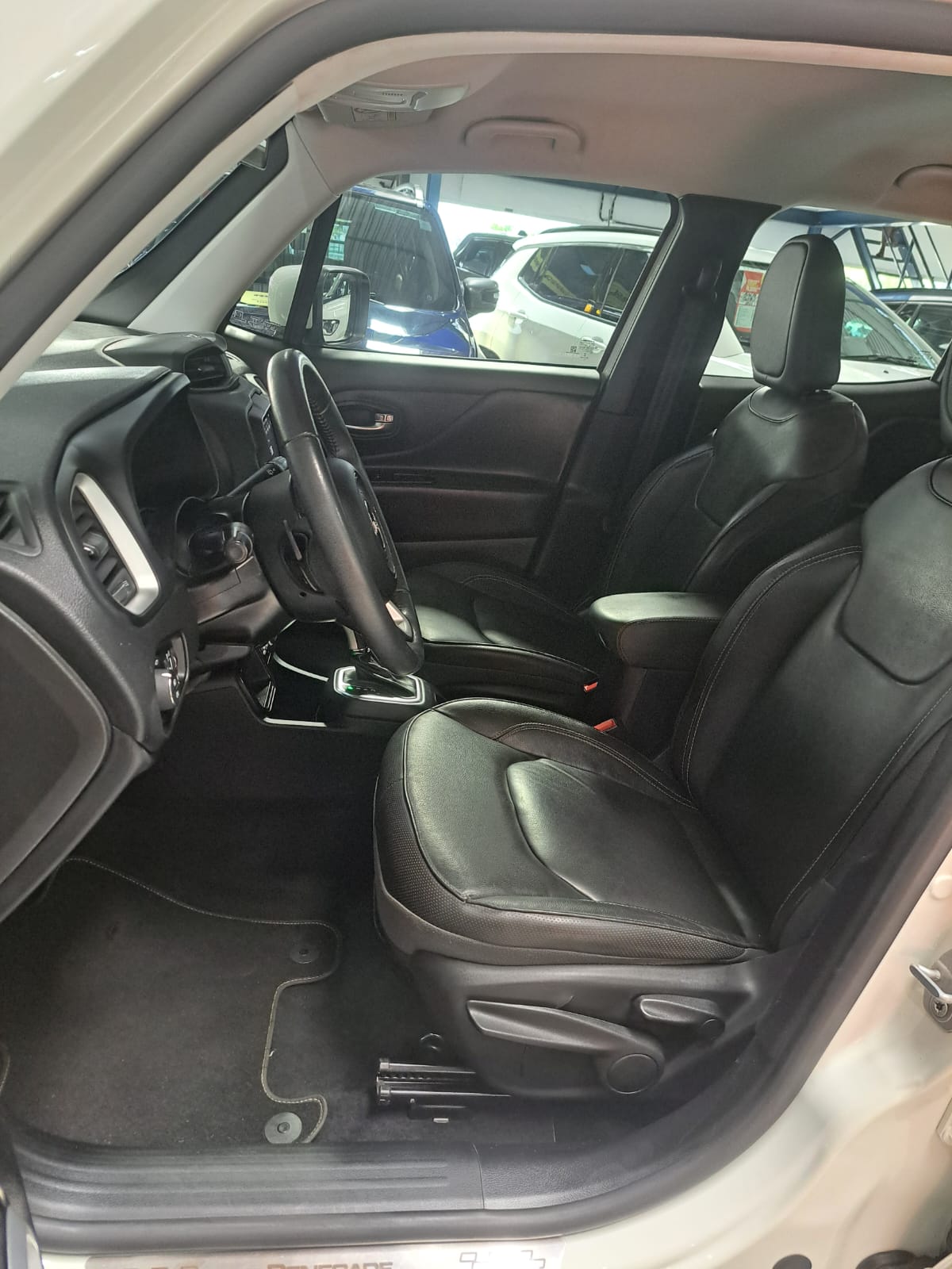 JEEP renegade 1.8 16v flex longitude 4p automatico