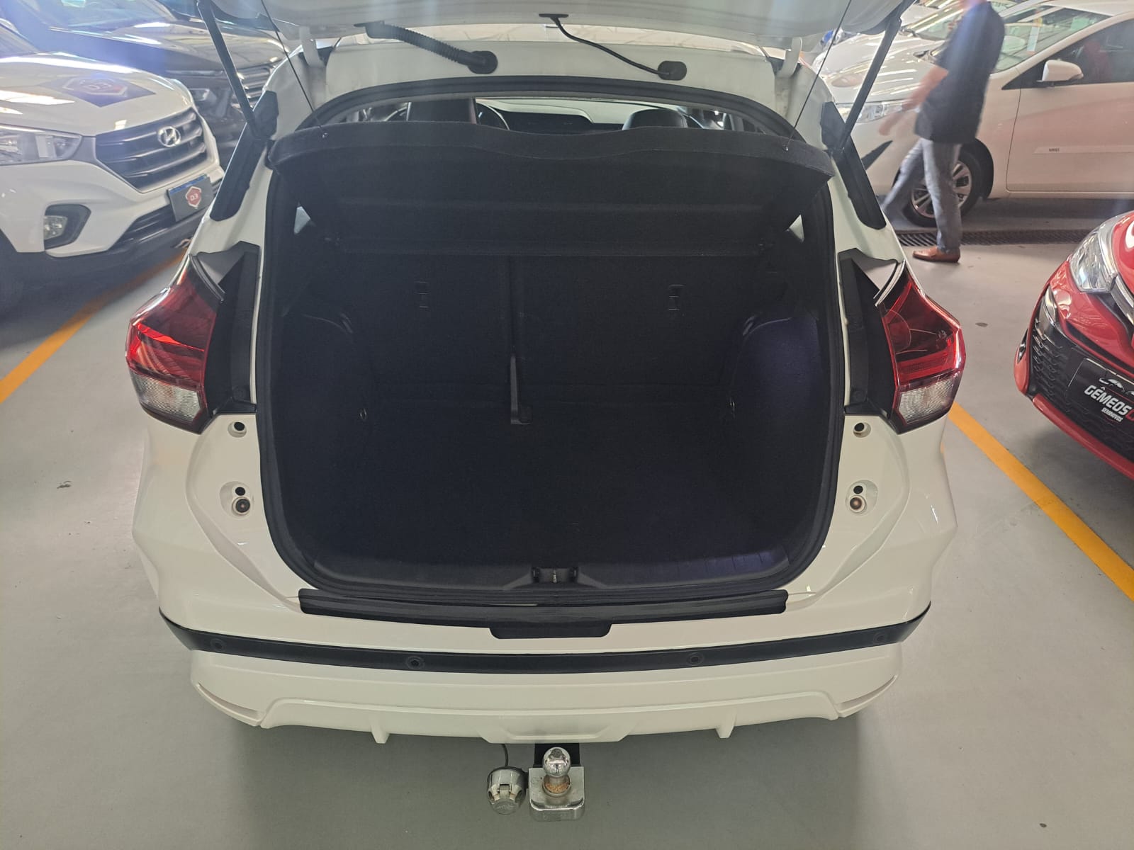 NISSAN kicks exclusi cvt