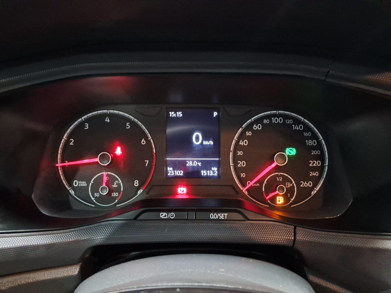 VOLKSWAGEN t cross sense ad