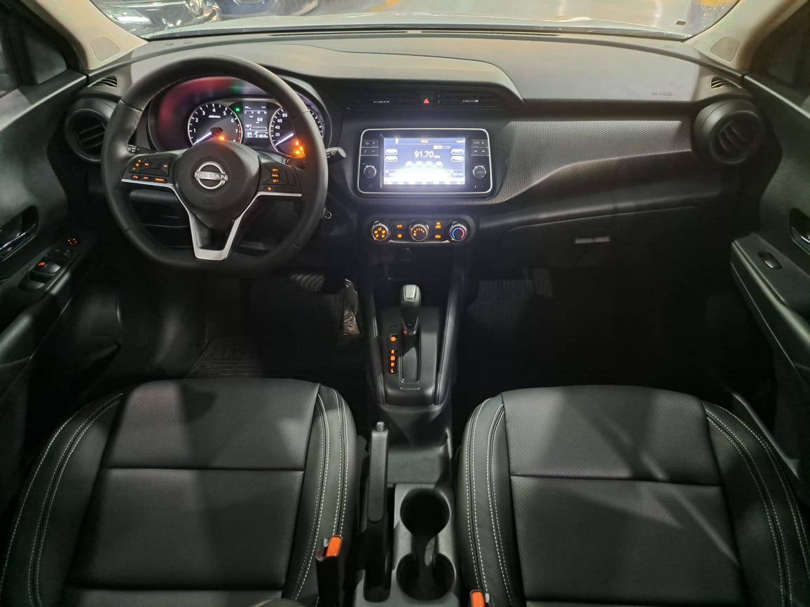NISSAN kicks sense cvt