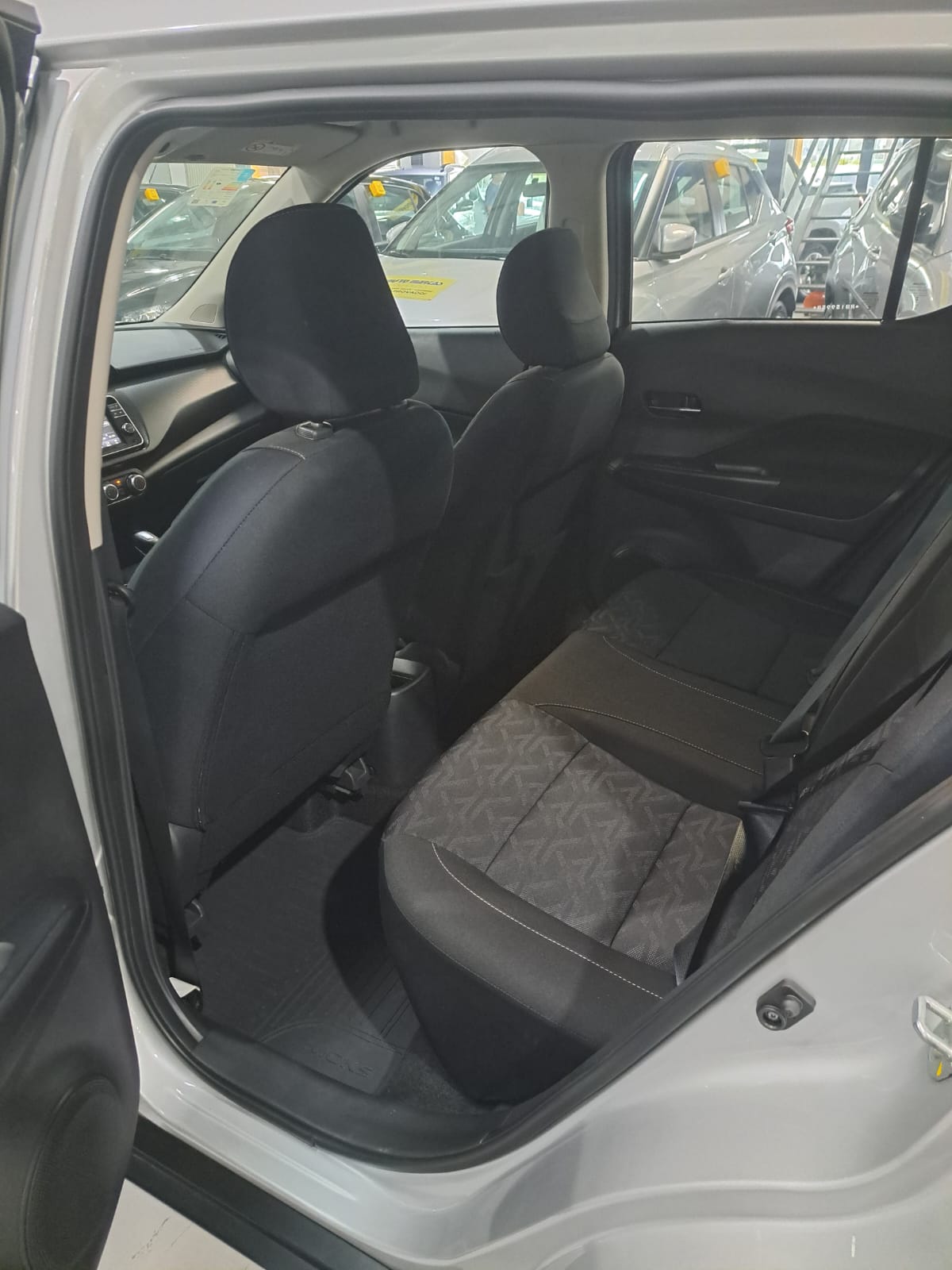 NISSAN kicks sense cvt