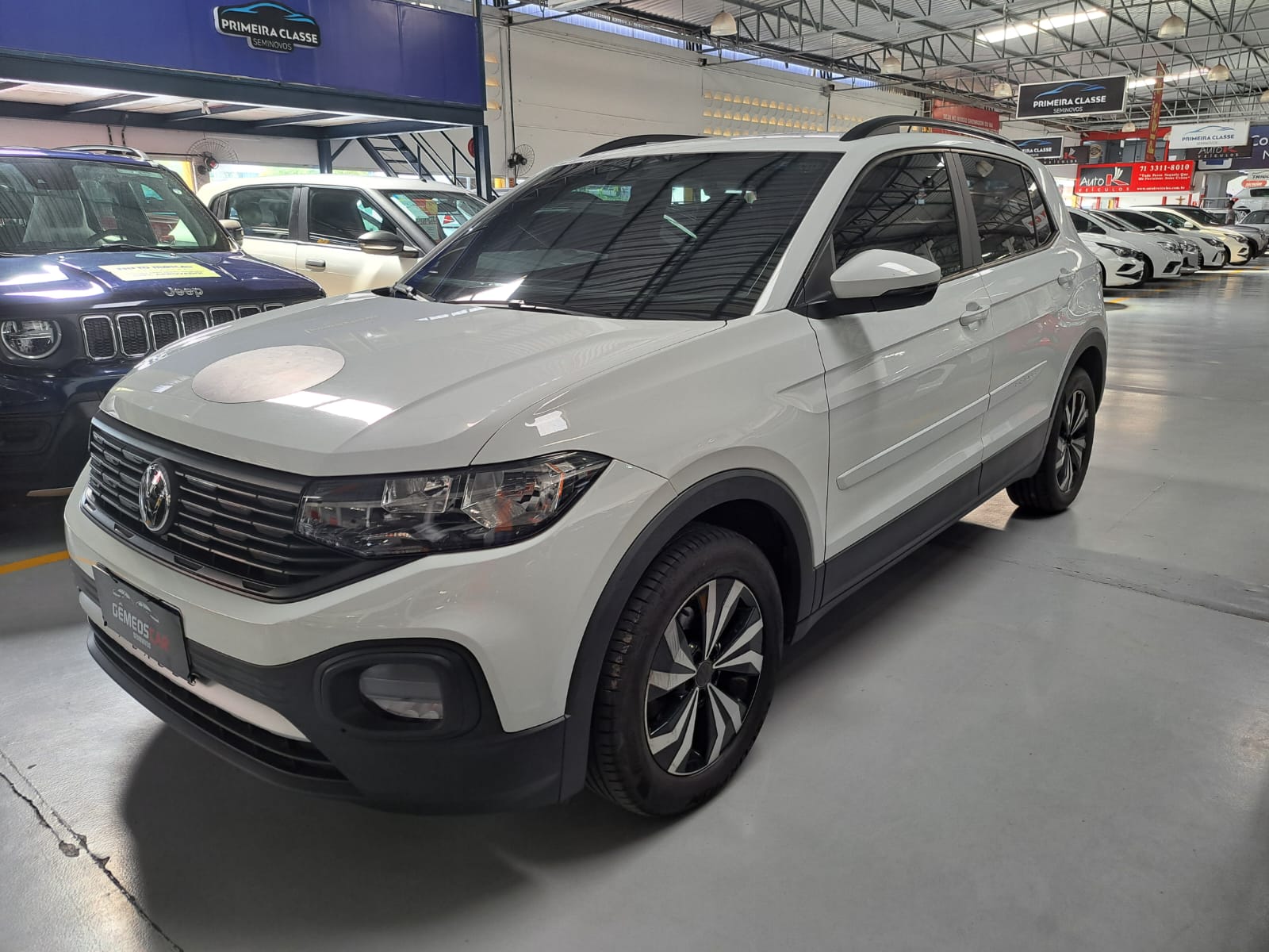 VOLKSWAGEN t cross sense ad