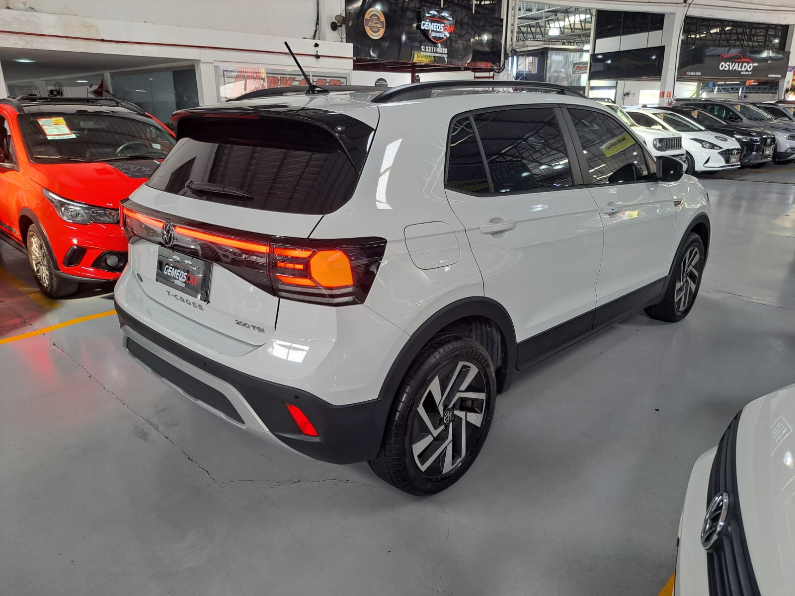 VOLKSWAGEN t cross comfortline tsi at