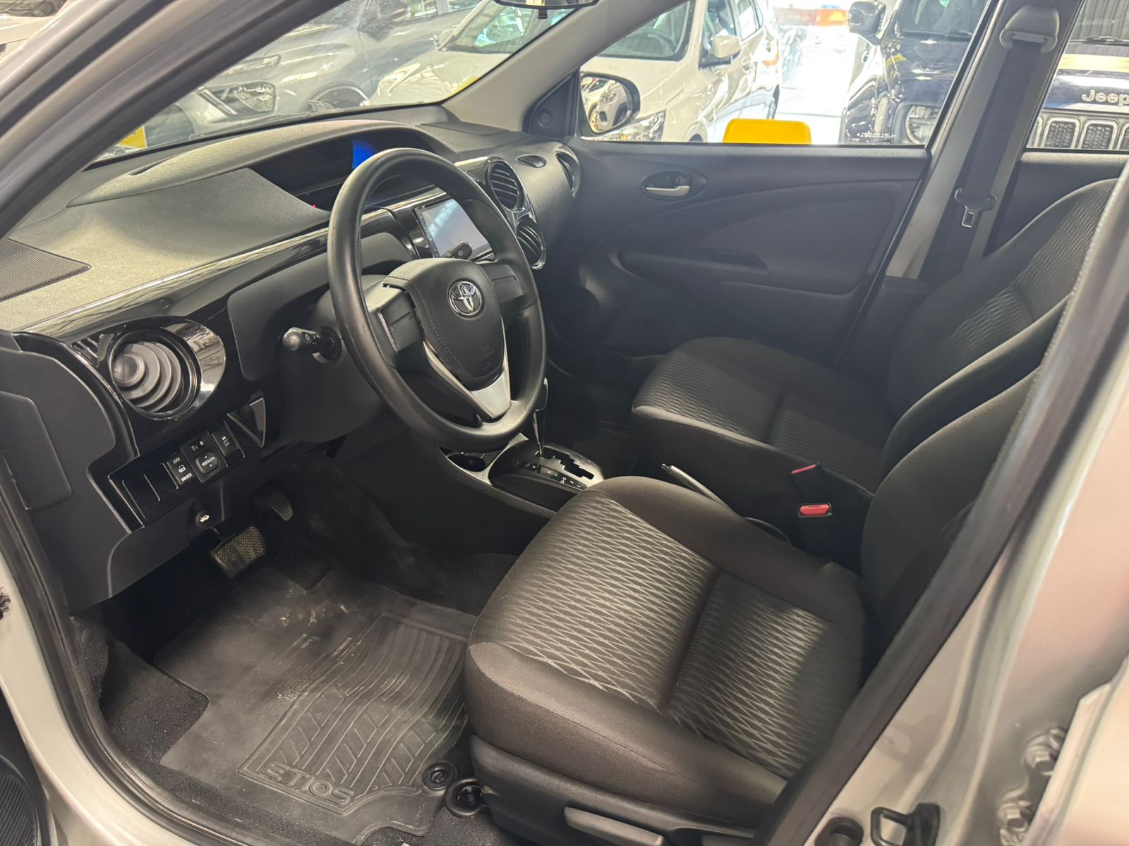 TOYOTA ETIOS