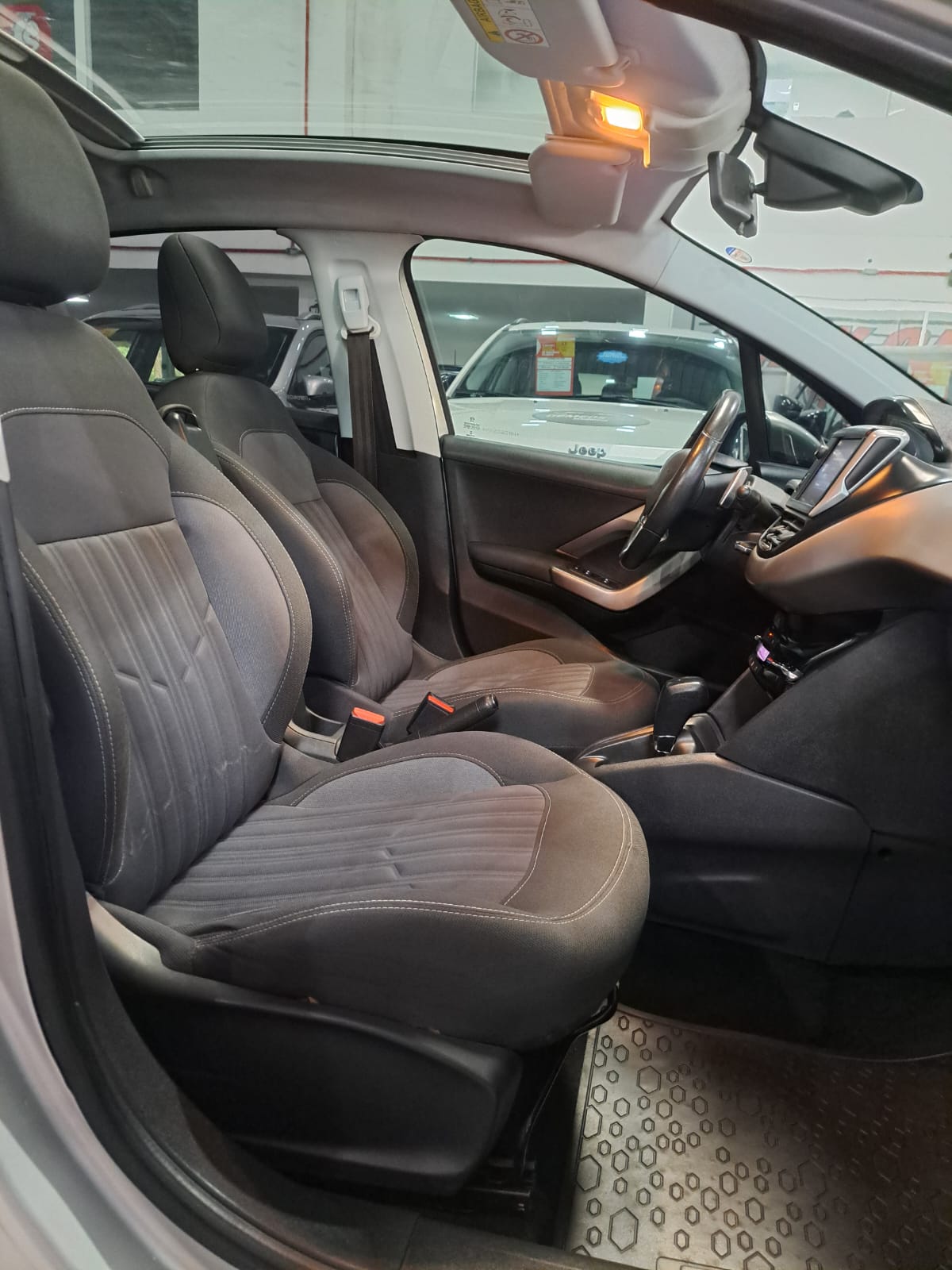 PEUGEOT 208 1.6 griffe 16v flex 4p automatico