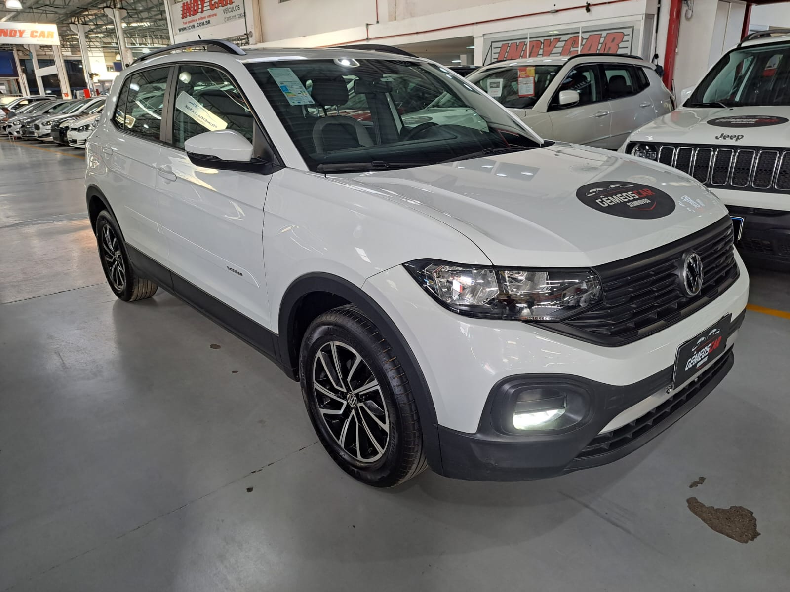 VOLKSWAGEN t cross sense ad