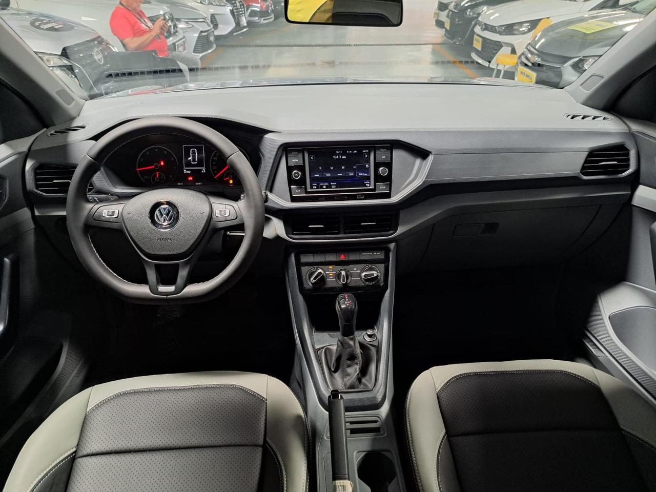 VOLKSWAGEN t cross sense ad