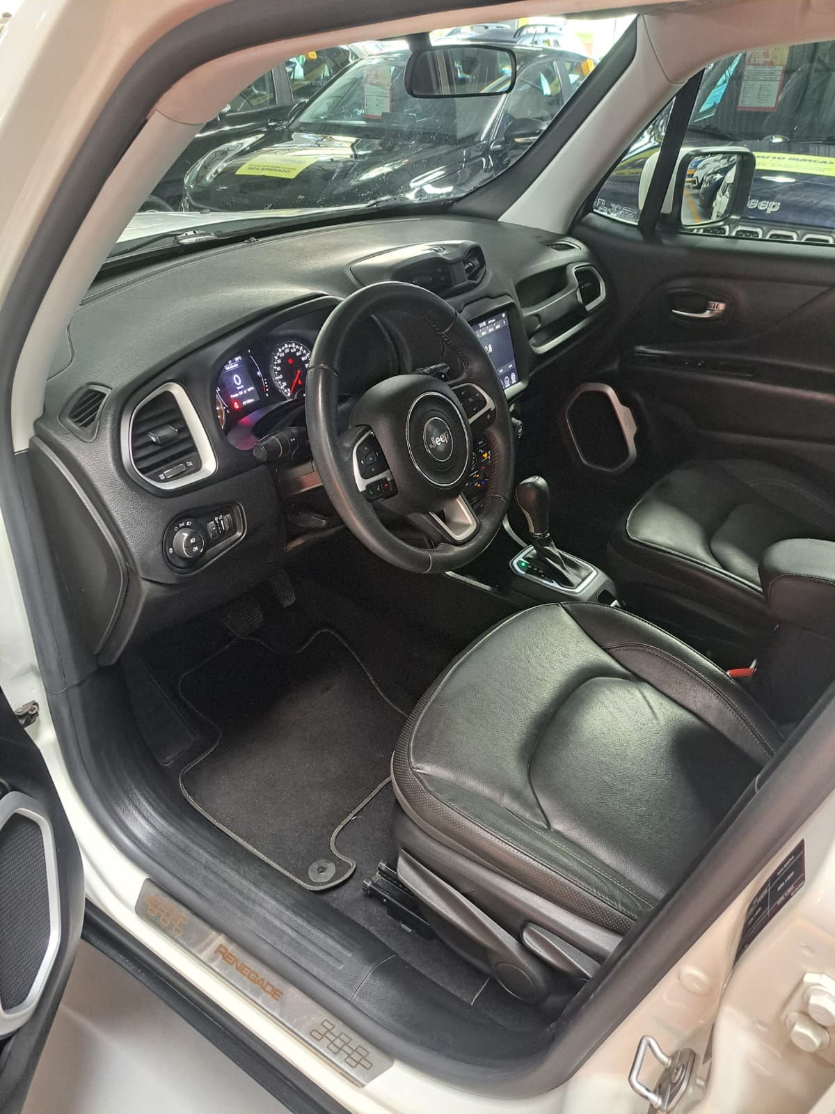JEEP renegade 1.8 16v flex longitude 4p automatico