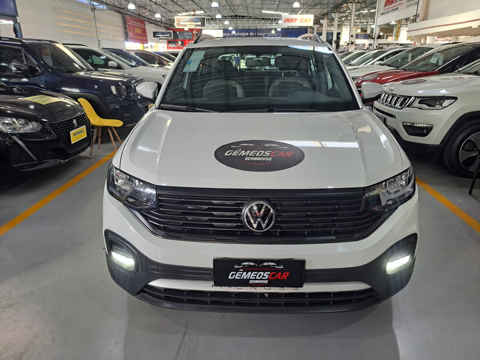 VOLKSWAGEN t cross sense ad