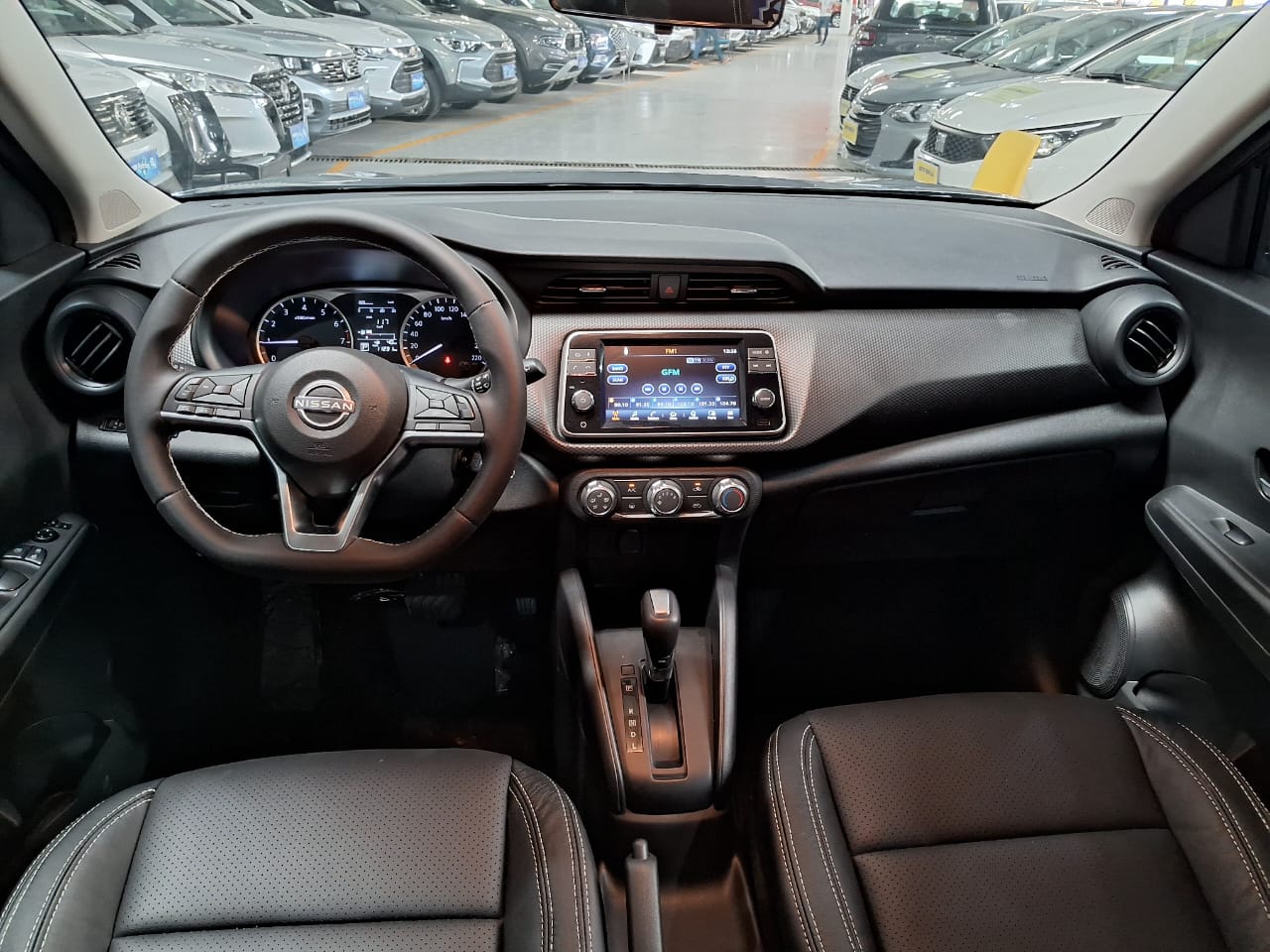 NISSAN kicks sense cvt