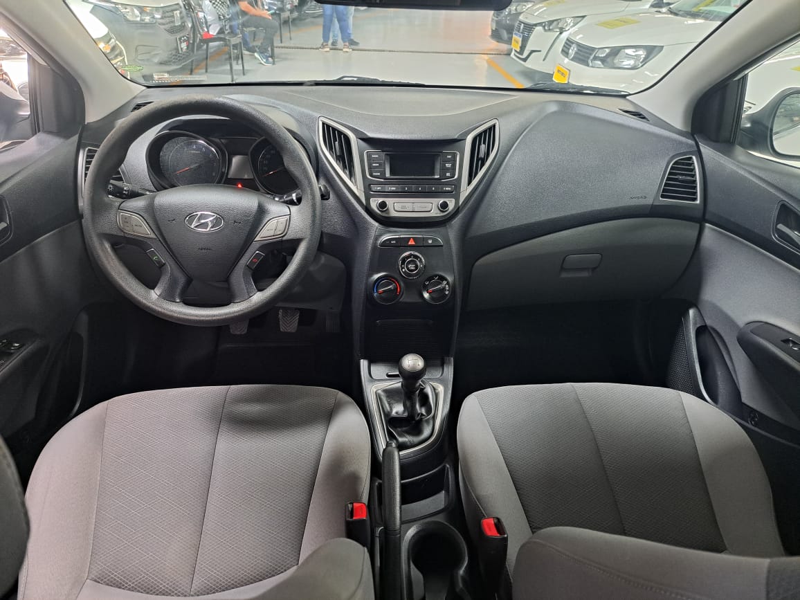 HYUNDAI hb20s 1.0 confort plus 12v flex 4p manual